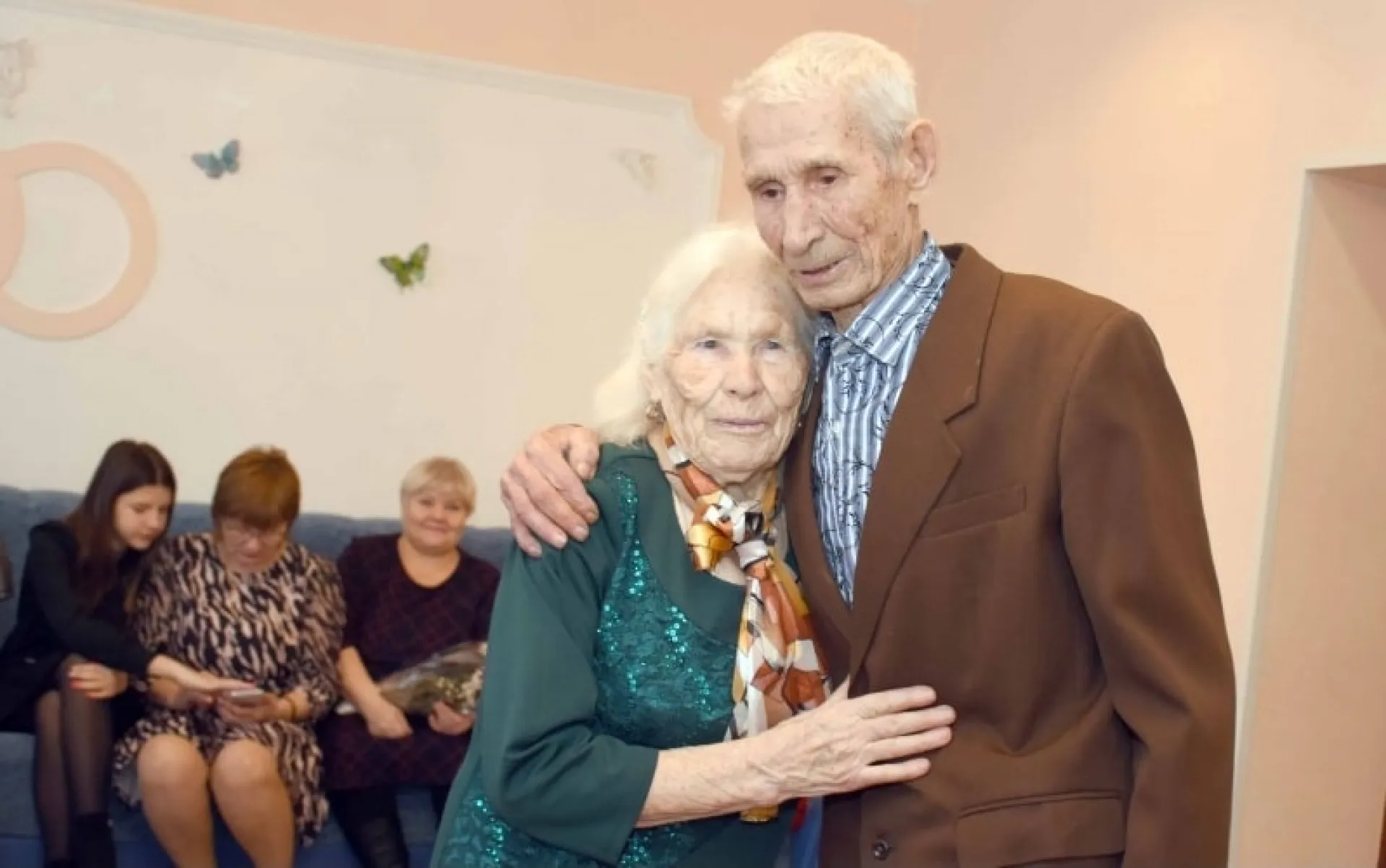 Супружеская пара из Алейска отметила 70-летие совместной жизни Супружеская пара из Алейска отметила 70-летие совместной жизни