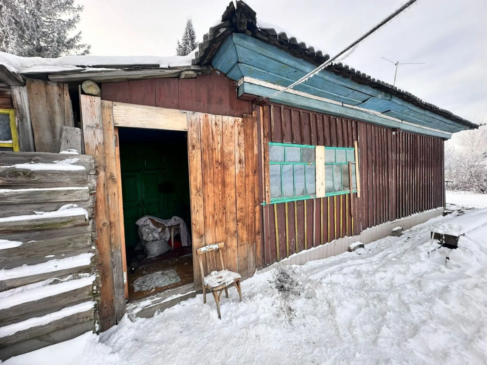Печь стала причиной гибели 7-летнего мальчика в Зональном районе Печь стала причиной гибели 7-летнего мальчика в Зональном районе