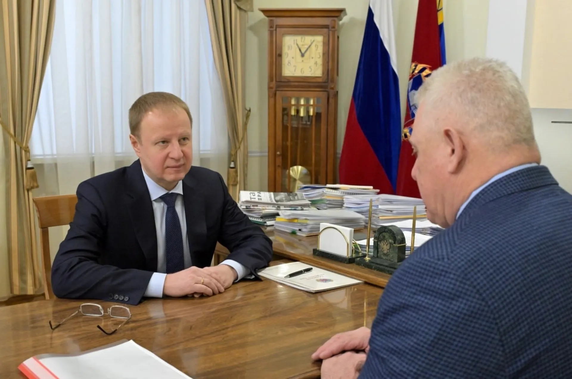 Губернатор Виктор Томенко обсудил с главой Новоалтайска планы развития города