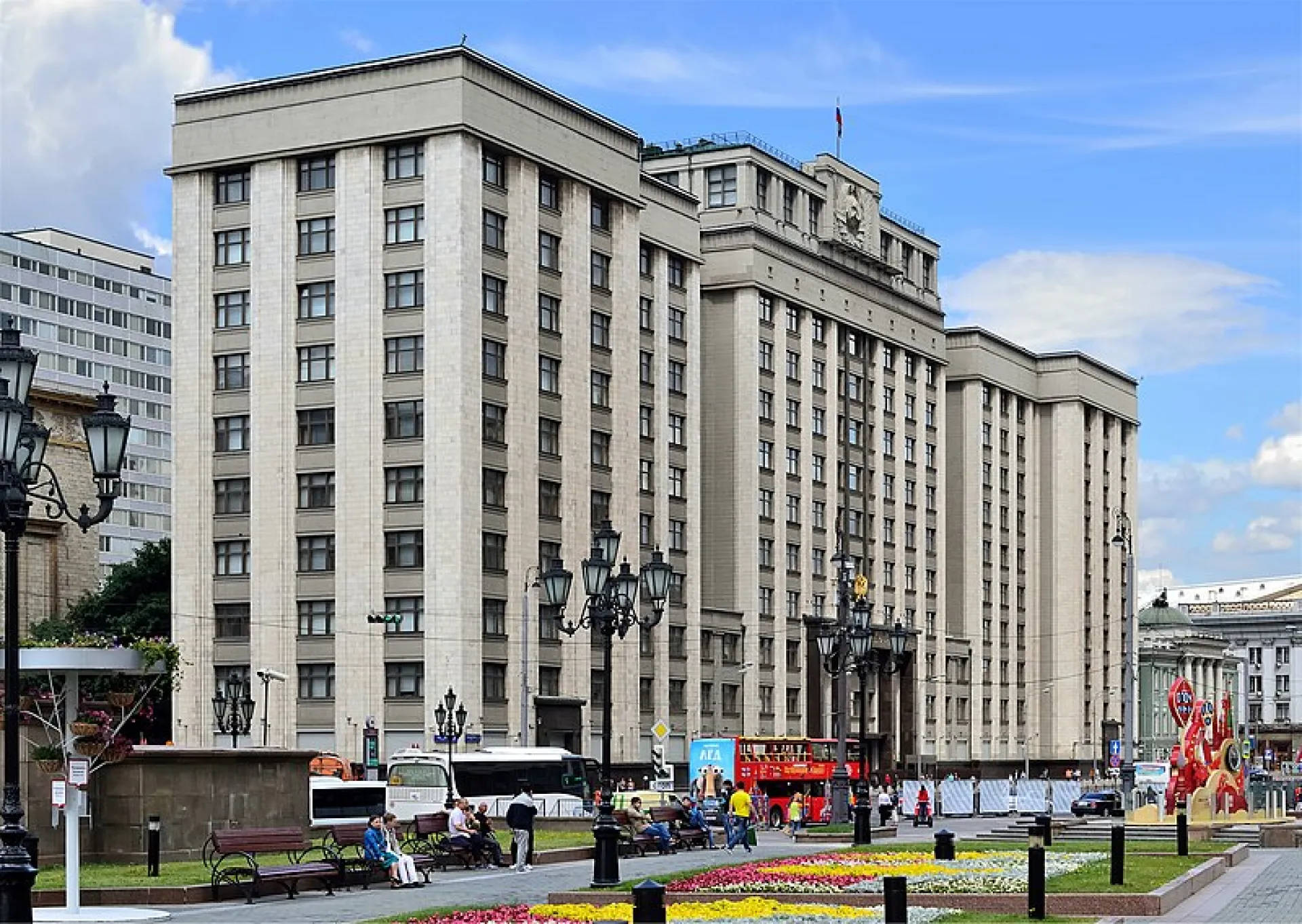 В России предложили ввести вознаграждение за сдачу тайников с запрещёнными веществами В России предложили ввести вознаграждение за сдачу тайников с запрещёнными веществами