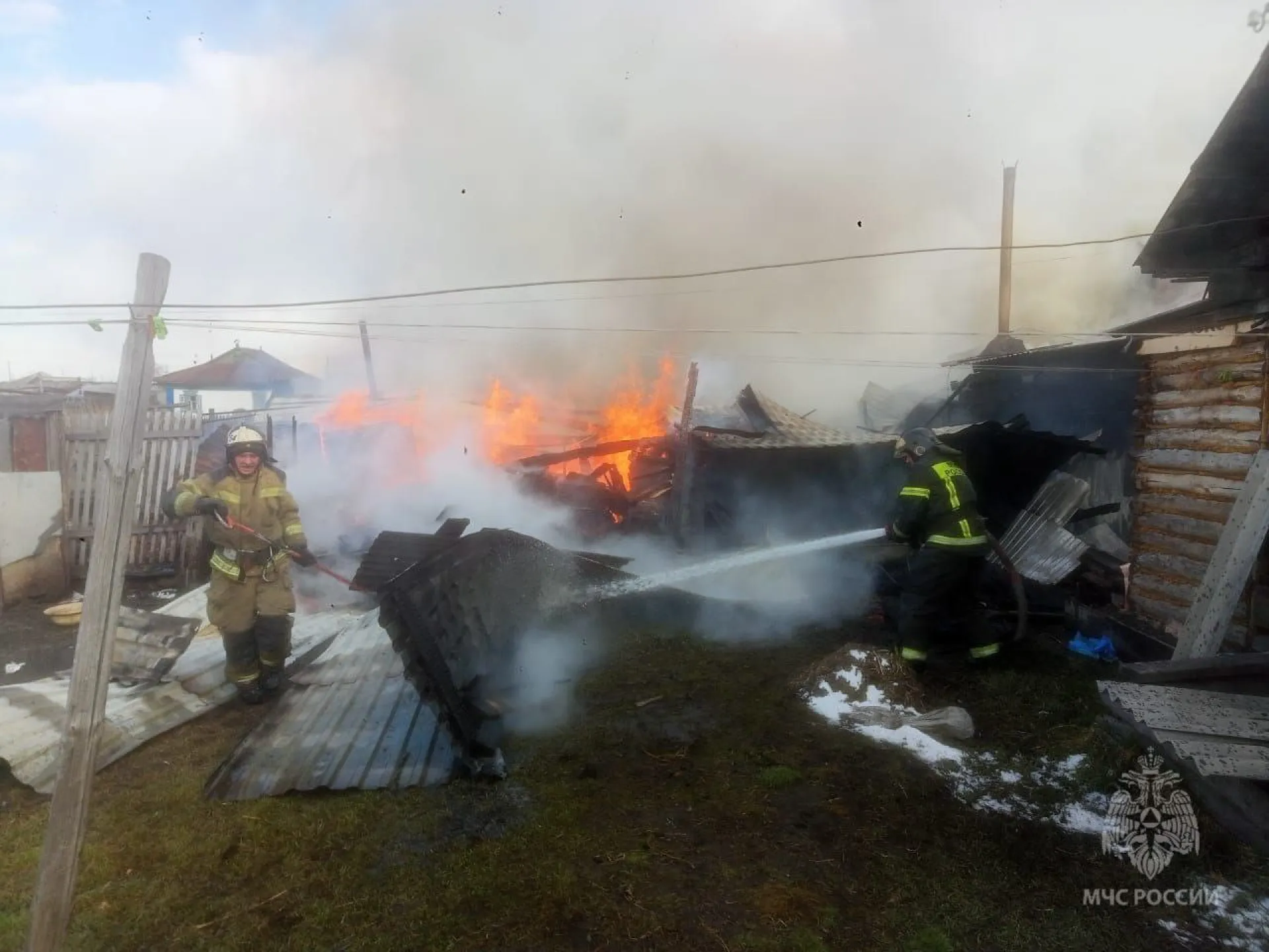 Пожилая женщина спасена при пожаре в Камне-на-Оби Пожилая женщина спасена при пожаре в Камне-на-Оби