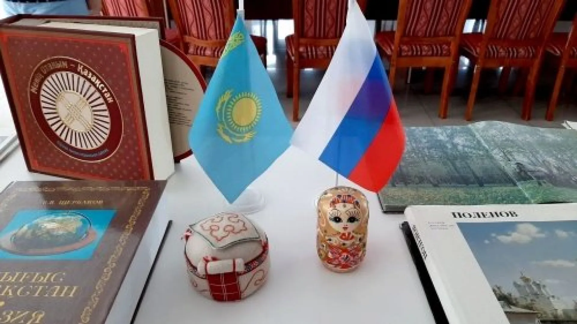 Библиотекари Алтайского края встретились с коллегами из Казахстана Библиотекари Алтайского края встретились с коллегами из Казахстана