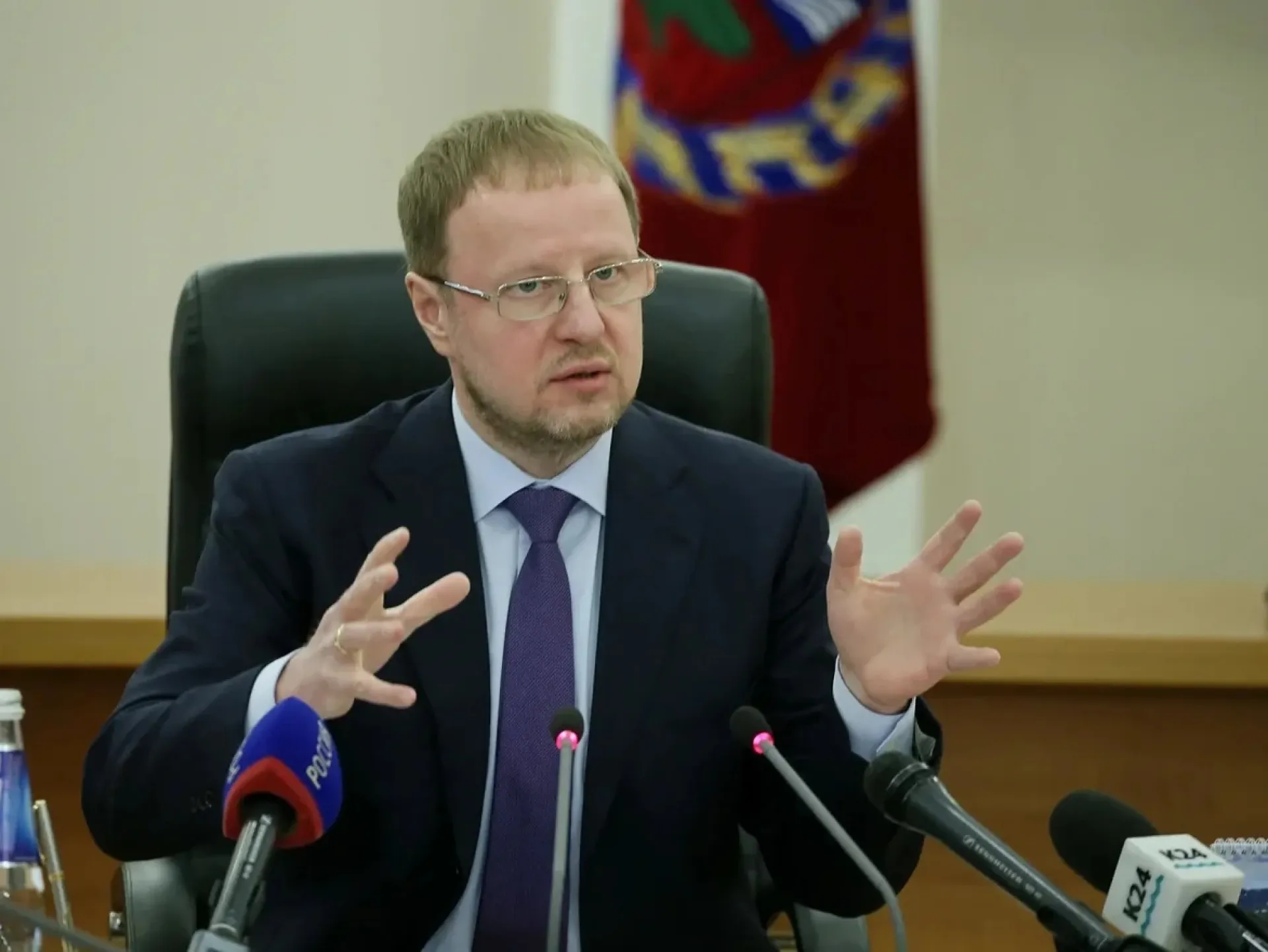 Виктор Томенко примет участие в работе межрегионального агропромышленного форума «День сибирского поля – 2021»