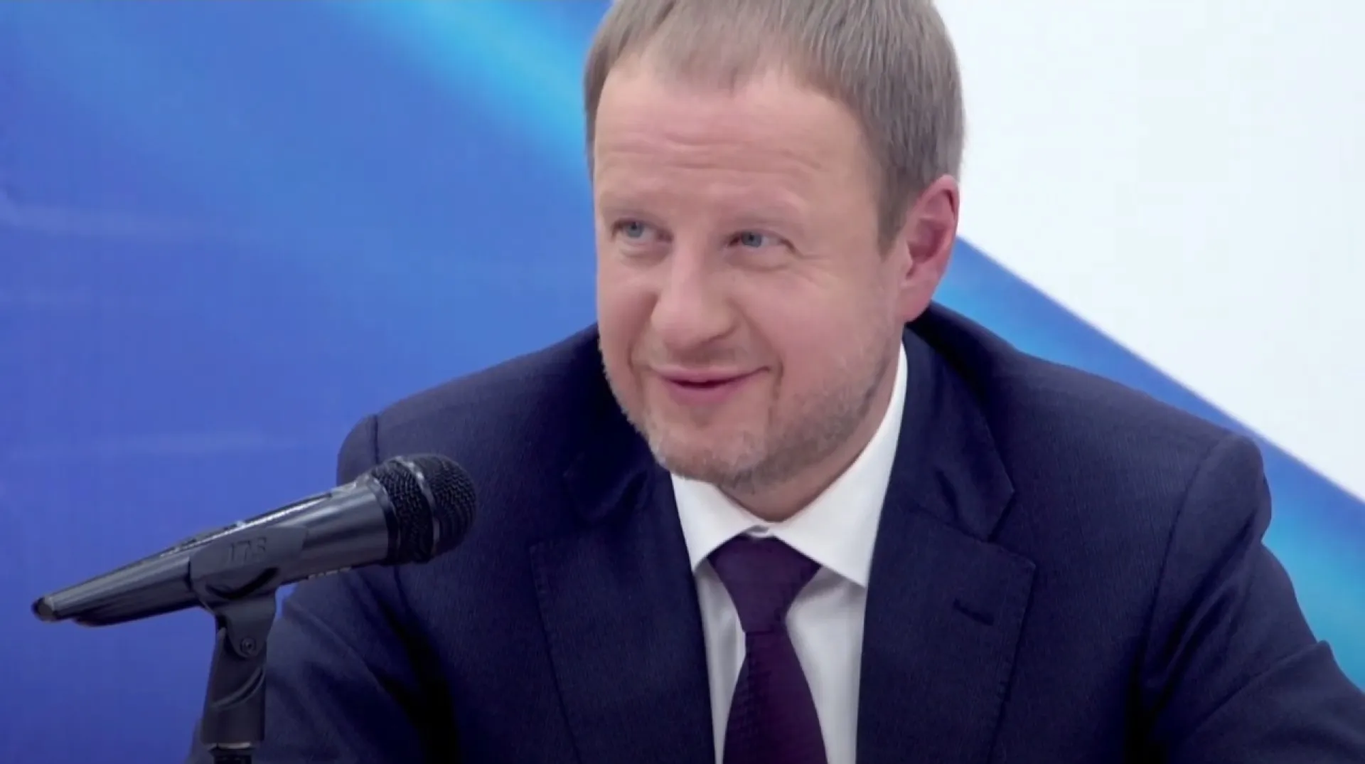 Виктор Томенко планирует пройти ревакцинацию от COVID-19, несмотря на высокий уровень антител Виктор Томенко планирует пройти ревакцинацию от COVID-19, несмотря на высокий уровень антител