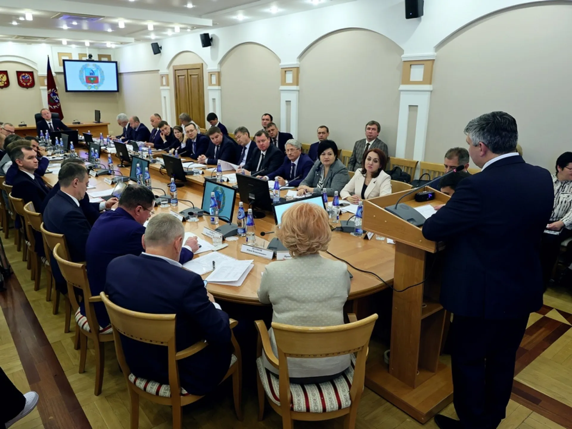 На заседании правительства Алтайского края рассмотрели перспективные планы социально-экономического развития Поспелихинского района На заседании правительства Алтайского края рассмотрели перспективные планы социально-экономического развития Поспелихинского района