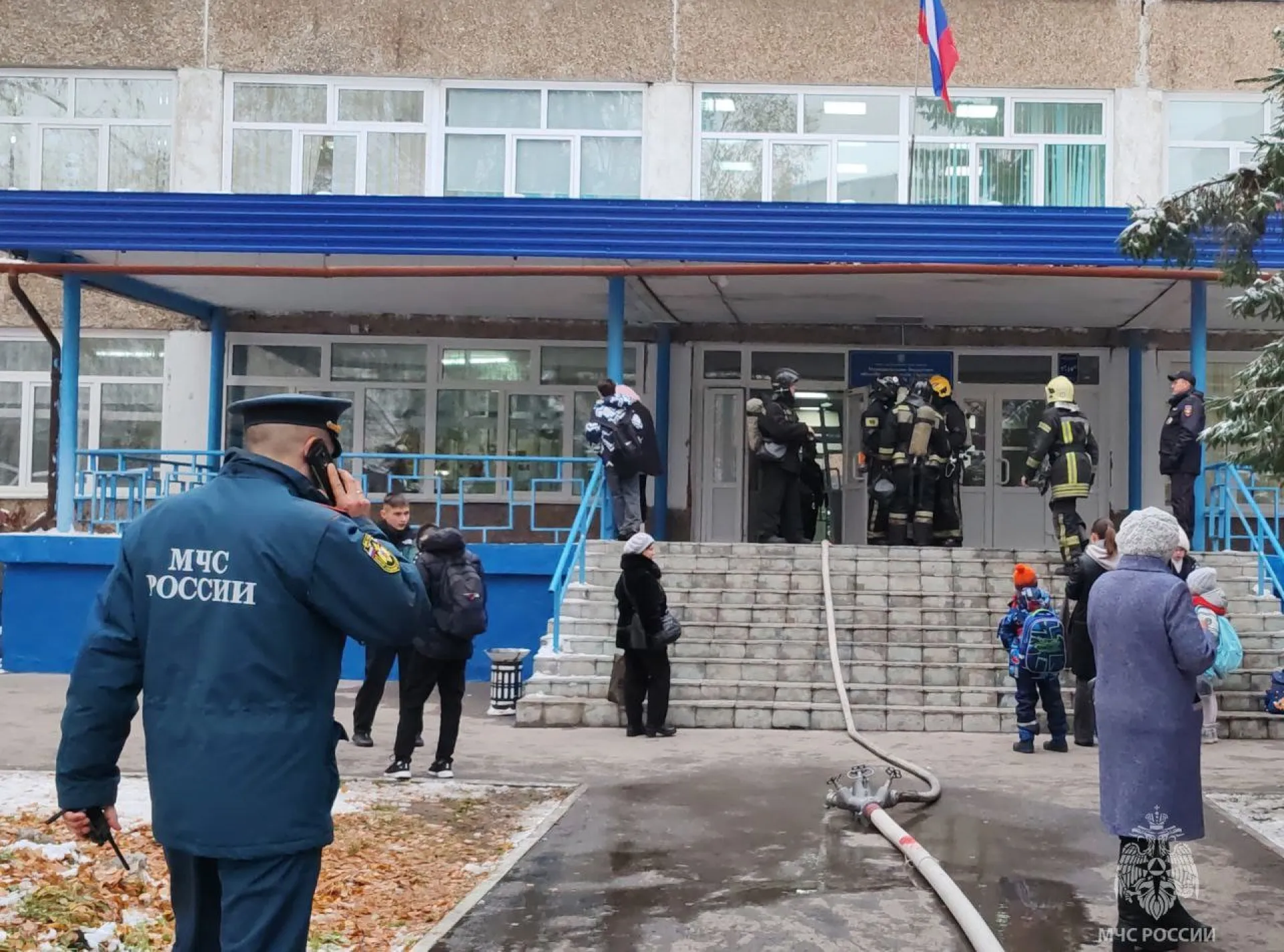 В барнаульском лицее № 101 произошёл пожар
