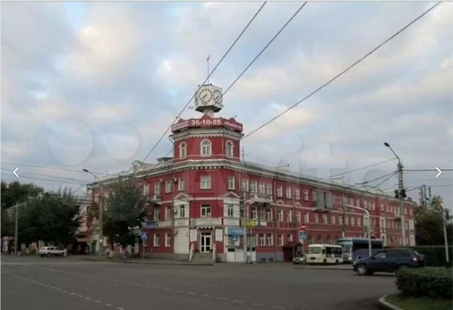 Квартиру в доме под часами продают в Барнауле за 4 миллиона рублей Квартиру в доме под часами продают в Барнауле за 4 миллиона рублей