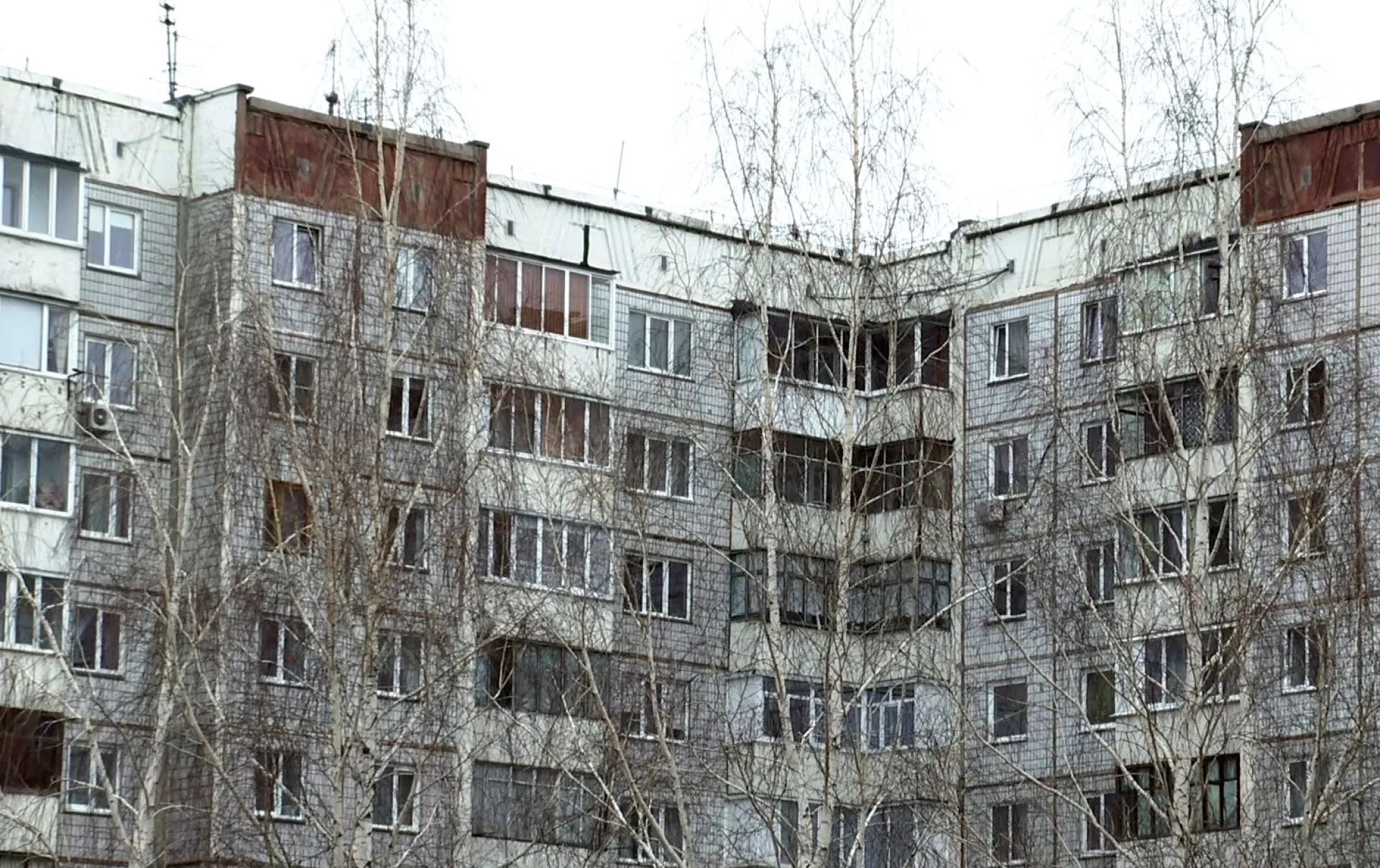 Боятся, что уничтожат документы: жильцы барнаульской многоэтажки не могут сменить управляющую компанию Боятся, что уничтожат документы: жильцы барнаульской многоэтажки не могут сменить управляющую компанию