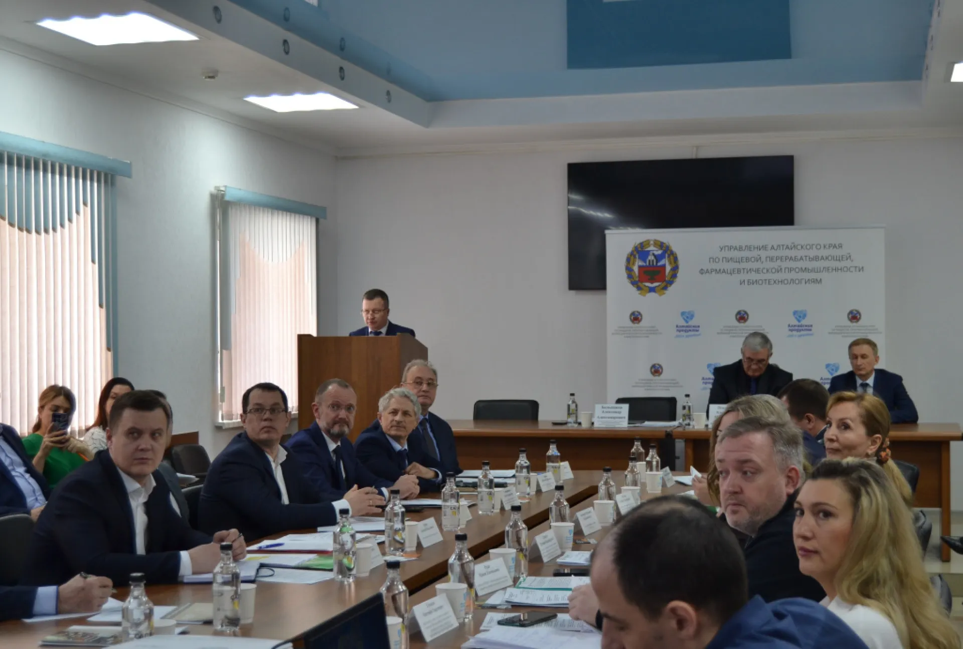 В Алтайском крае обсудили, как будут развивать молочную отрасль