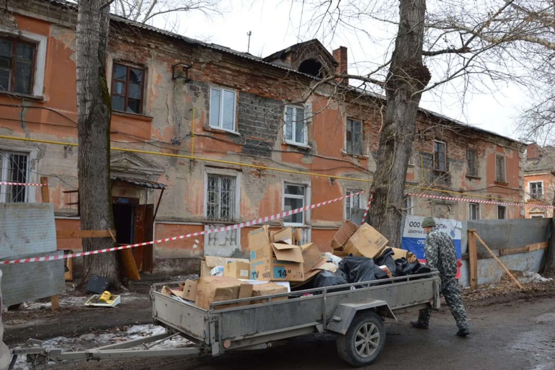 Два аварийных дома снесут в Барнауле