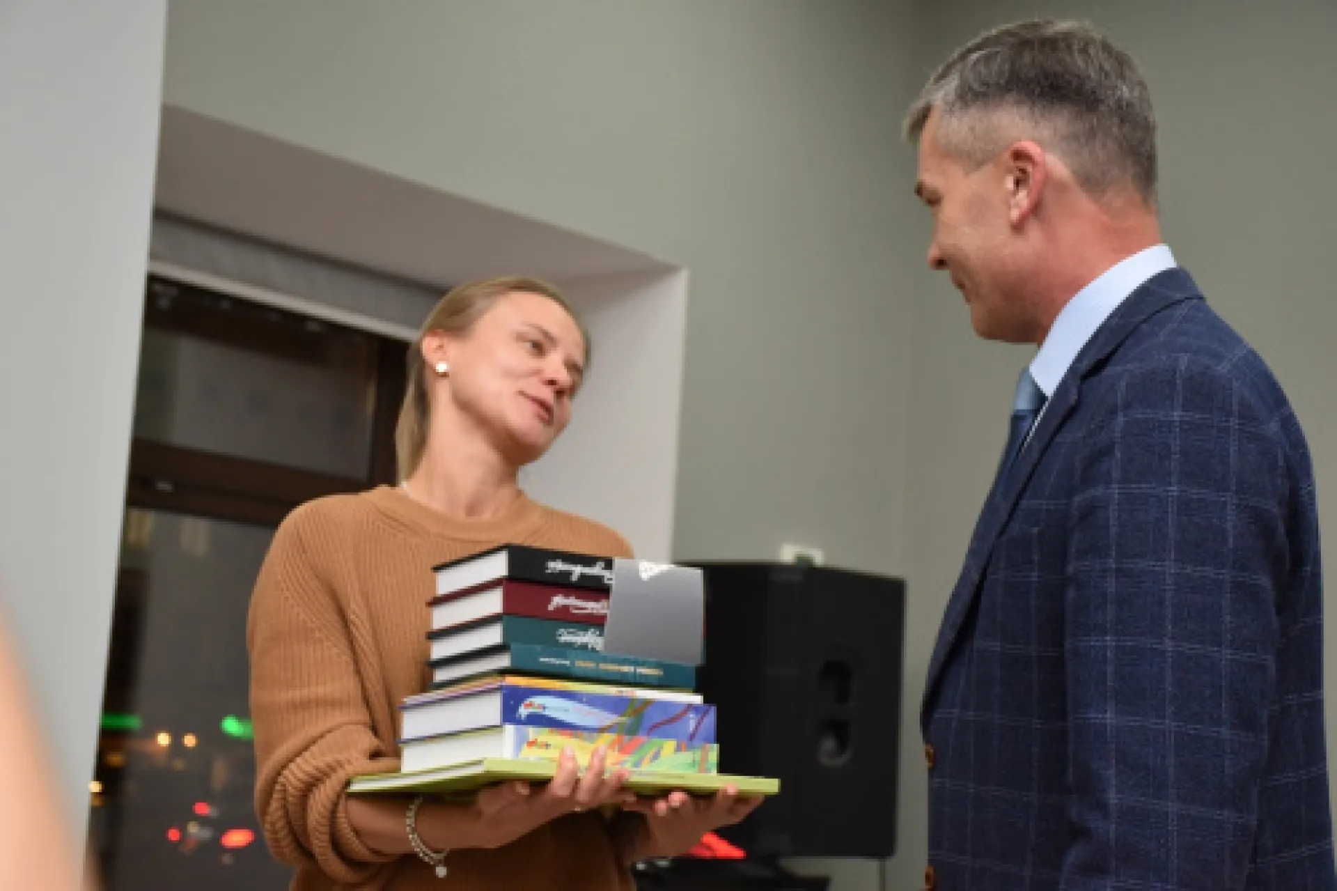 Книгу Роберта Рождественского презентовали в Москве в рамках Дней культуры Алтайского края Книгу Роберта Рождественского презентовали в Москве в рамках Дней культуры Алтайского края