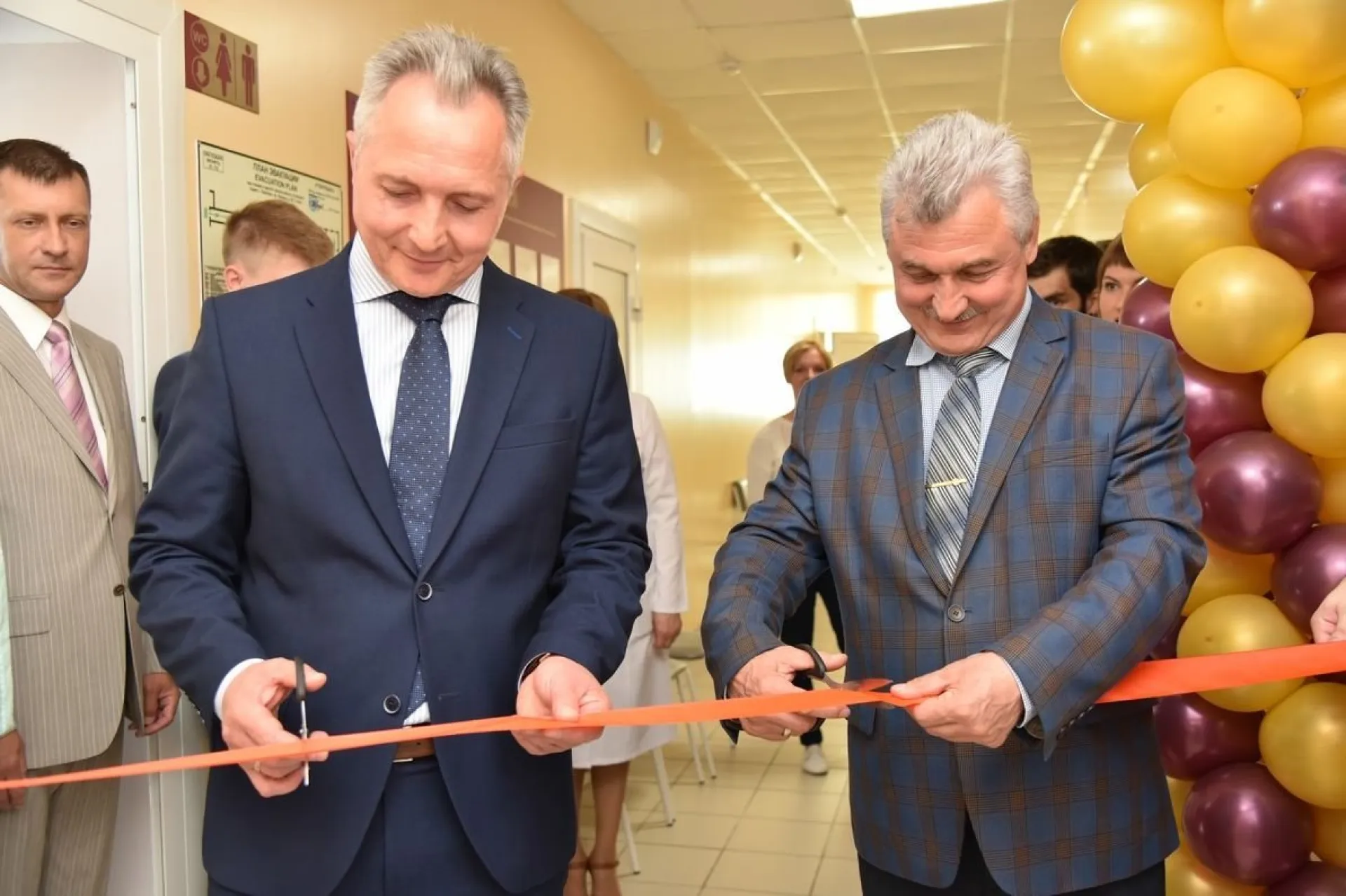 Новое стоматологическое отделение открыли в Алтайском государственном медицинском университете Новое стоматологическое отделение открыли в Алтайском государственном медицинском университете