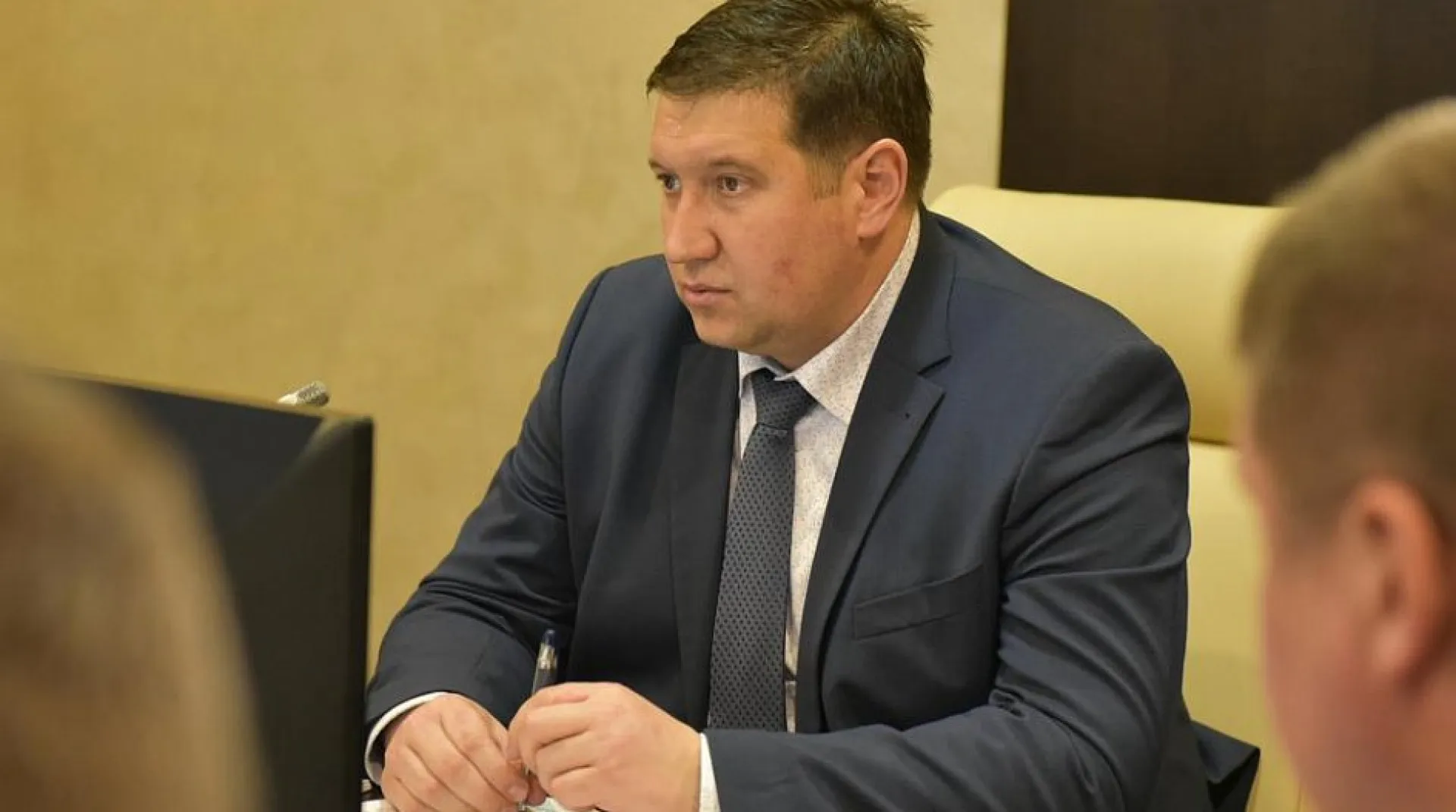 Министр транспорта Алтайского края ответил популярному блогеру Варламову