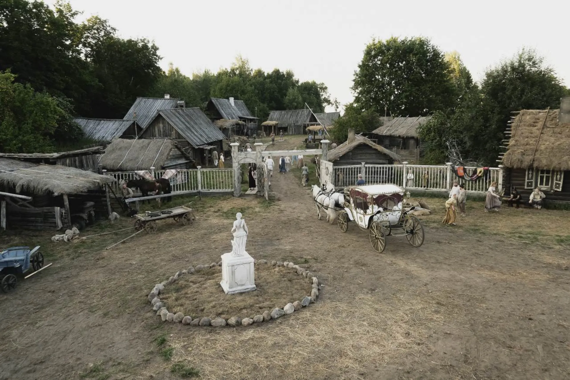 «Холоп 2»: продолжение одной из самых кассовых российских комедий выйдет на экраны в начале 2024 года «Холоп 2»: продолжение одной из самых кассовых российских комедий выйдет на экраны в начале 2024 года