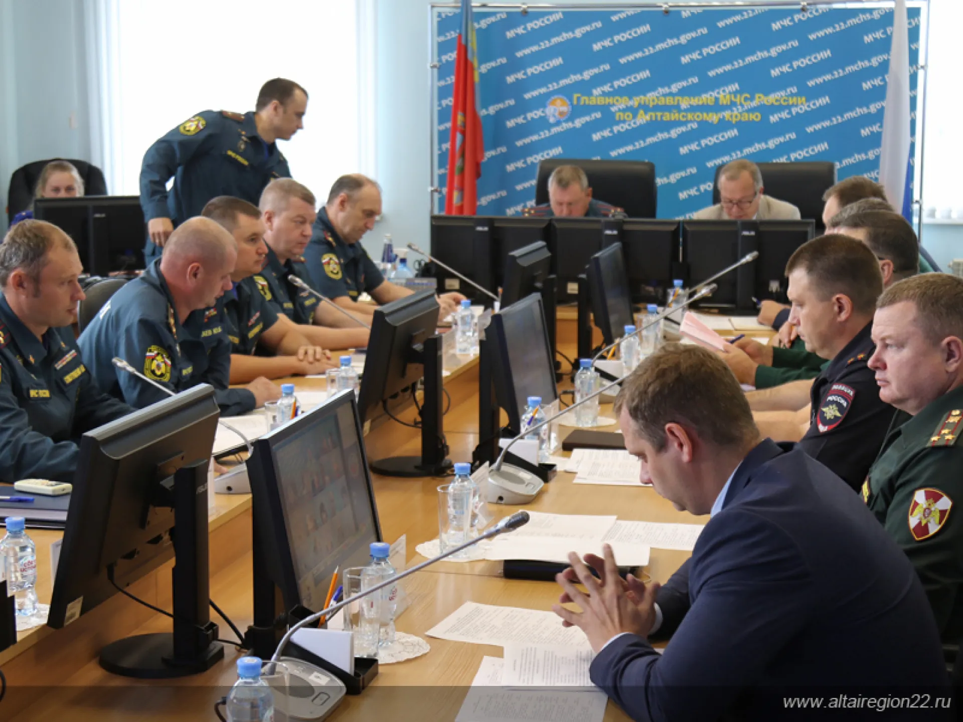 В Алтайском крае обсудили ситуацию с природными пожарами в регионе 