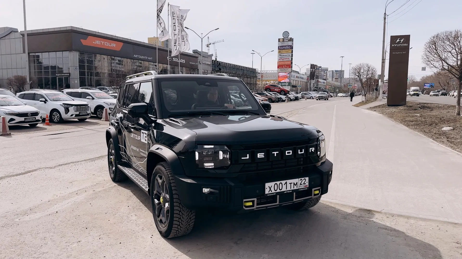Обновлённый внедорожник «Джетур T2» представили в Барнауле