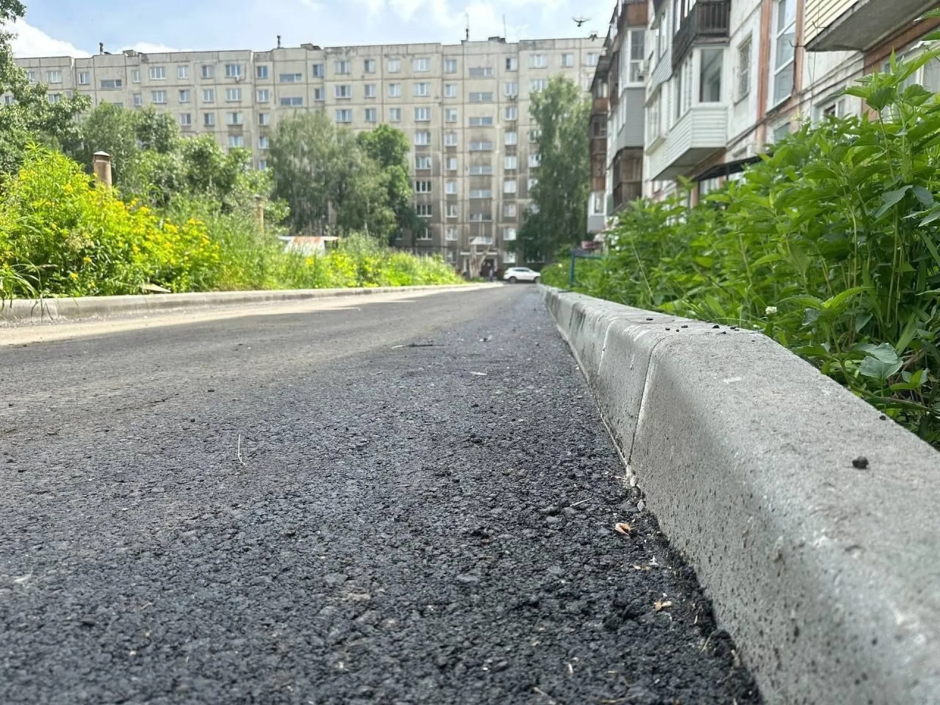 Четыре двора отремонтировали в Бийске по нацпроекту