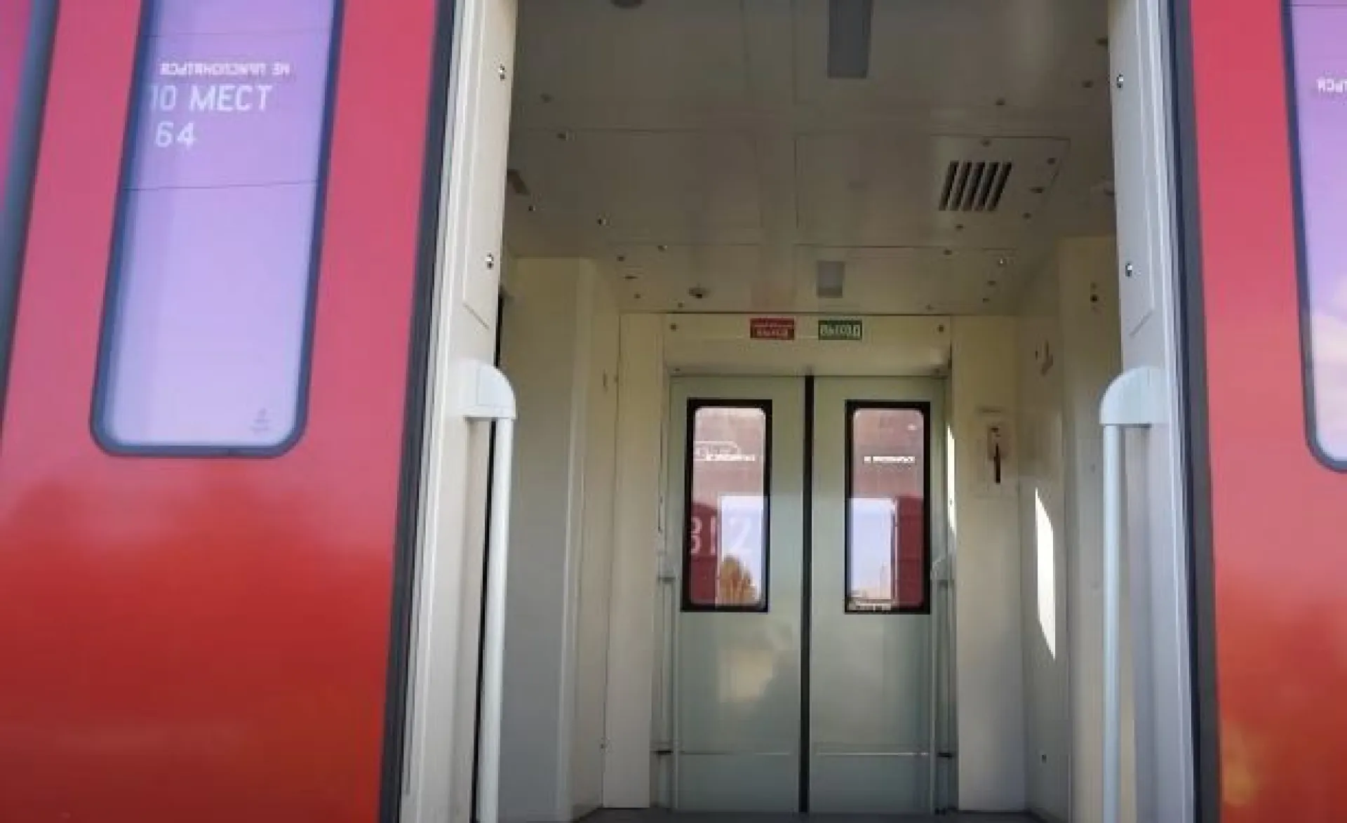 Пассажирские полки в вагонах РЖД удлинят до двух метров