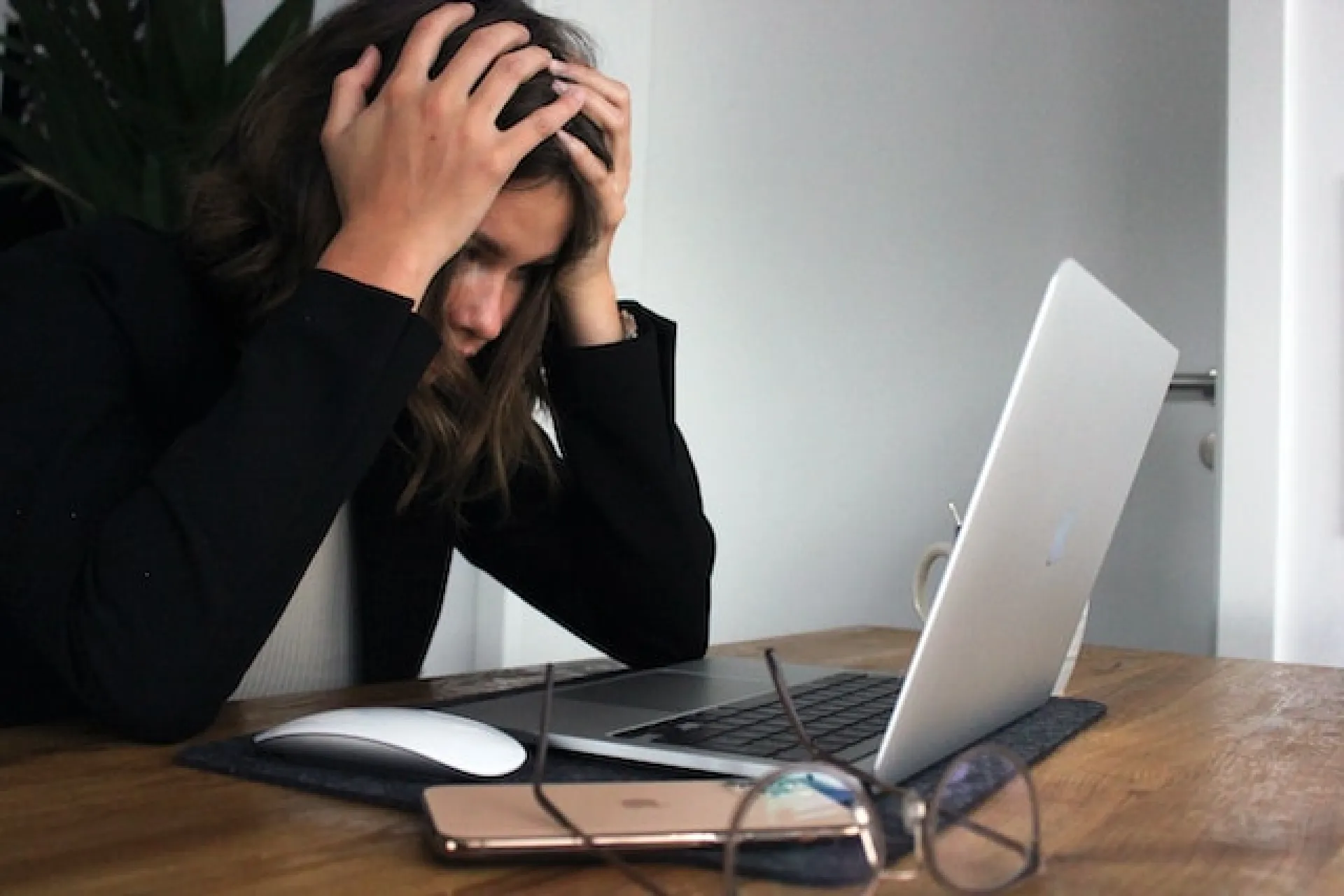 Не испытывают стресс на работе лишь 8 % барнаульцев