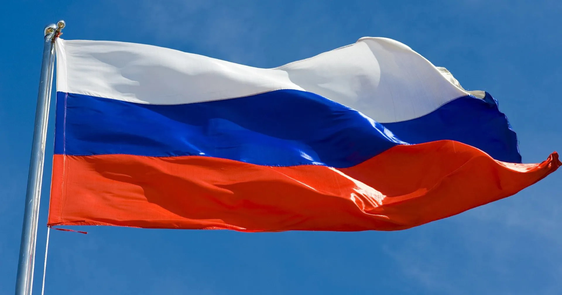 Уроки истории и ОБЖ предложили начинать с исполнения гимна России в одной из российских школ