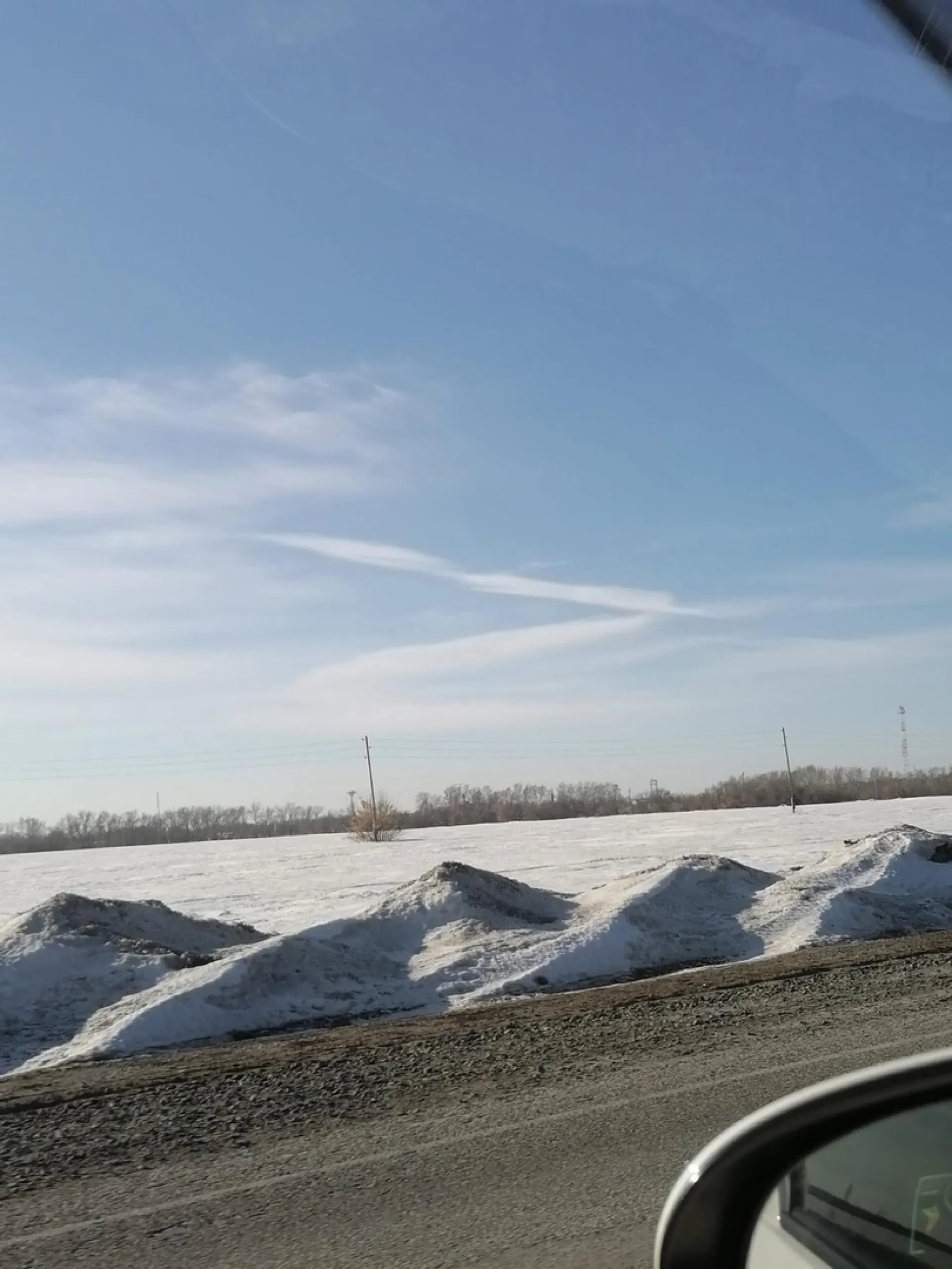 Барнаульцы заметили в небе букву Z