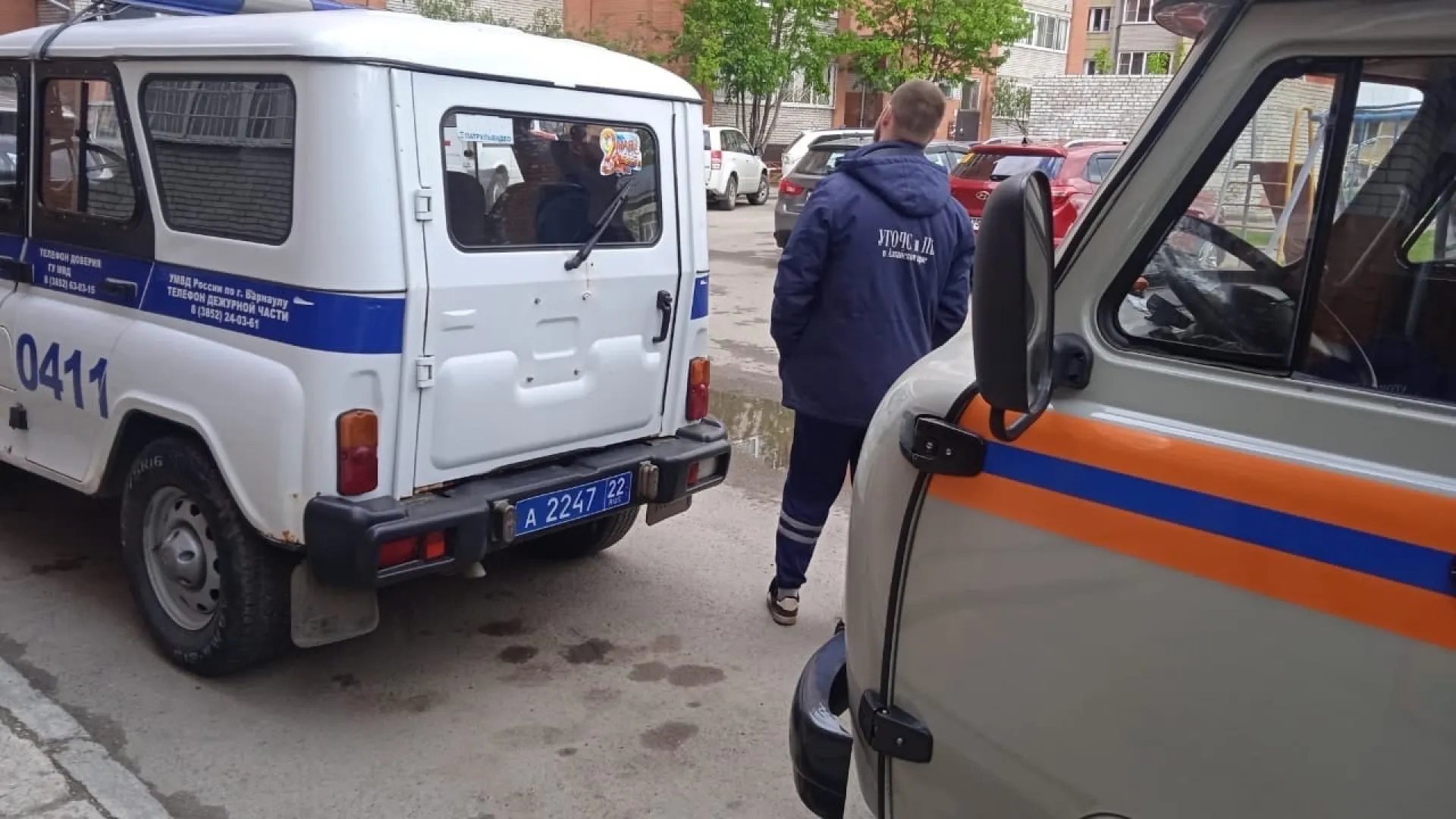 Двух пенсионеров, заблокированных в собственной квартире, спасли в Алтайском крае 