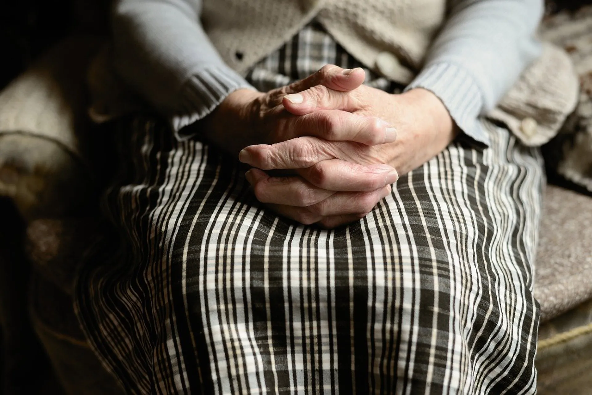 Журналисты спасли на Украине родителей жительницы Барнаула Журналисты спасли на Украине родителей жительницы Барнаула