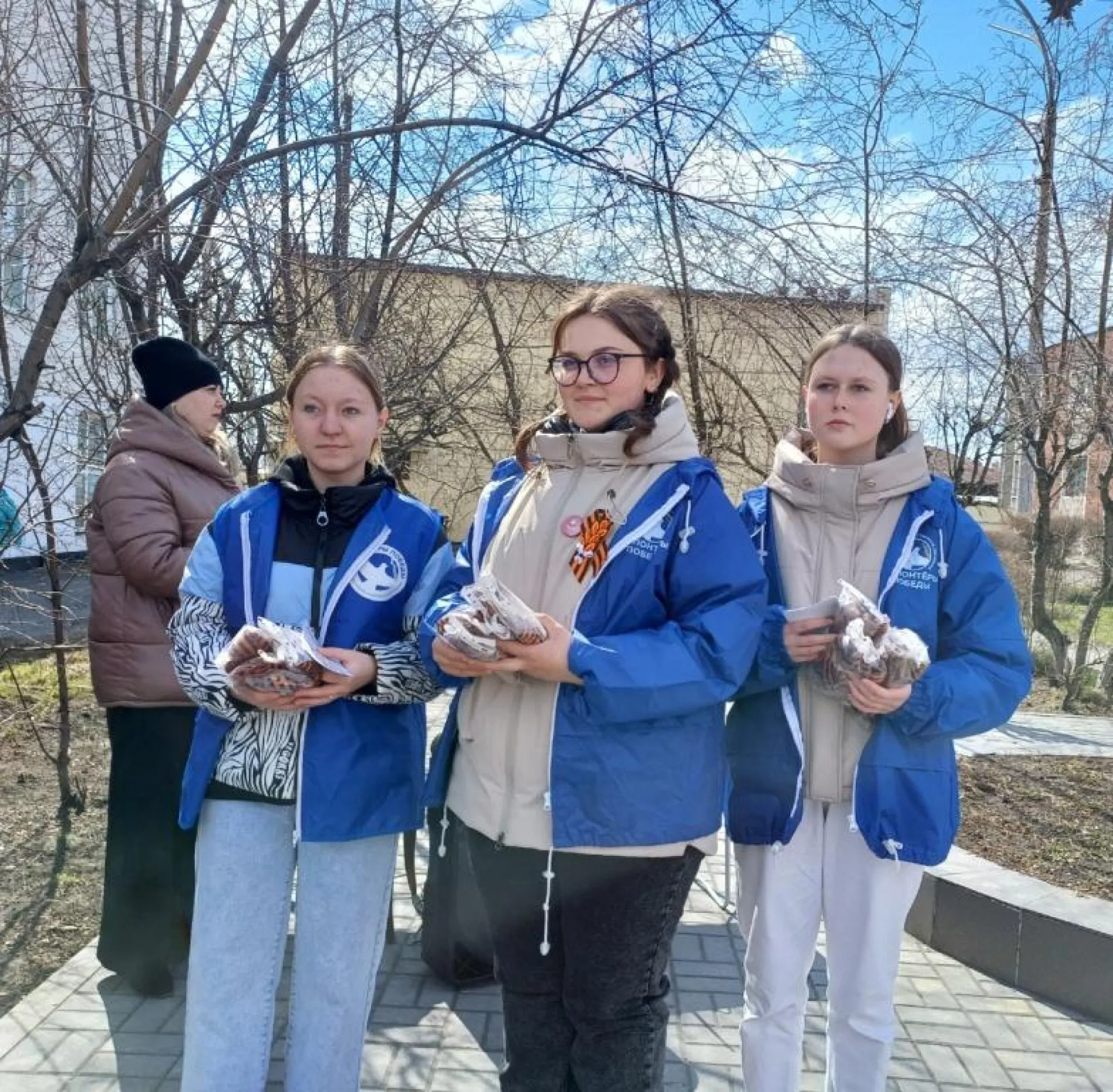 Акция «Георгиевская ленточка» началась в Алтайском крае Акция «Георгиевская ленточка» началась в Алтайском крае