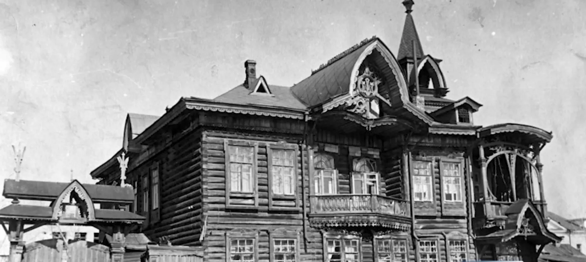 Ресторану «Русский чай», расположенному в одном из старейших зданий Барнаула, исполняется 45 лет