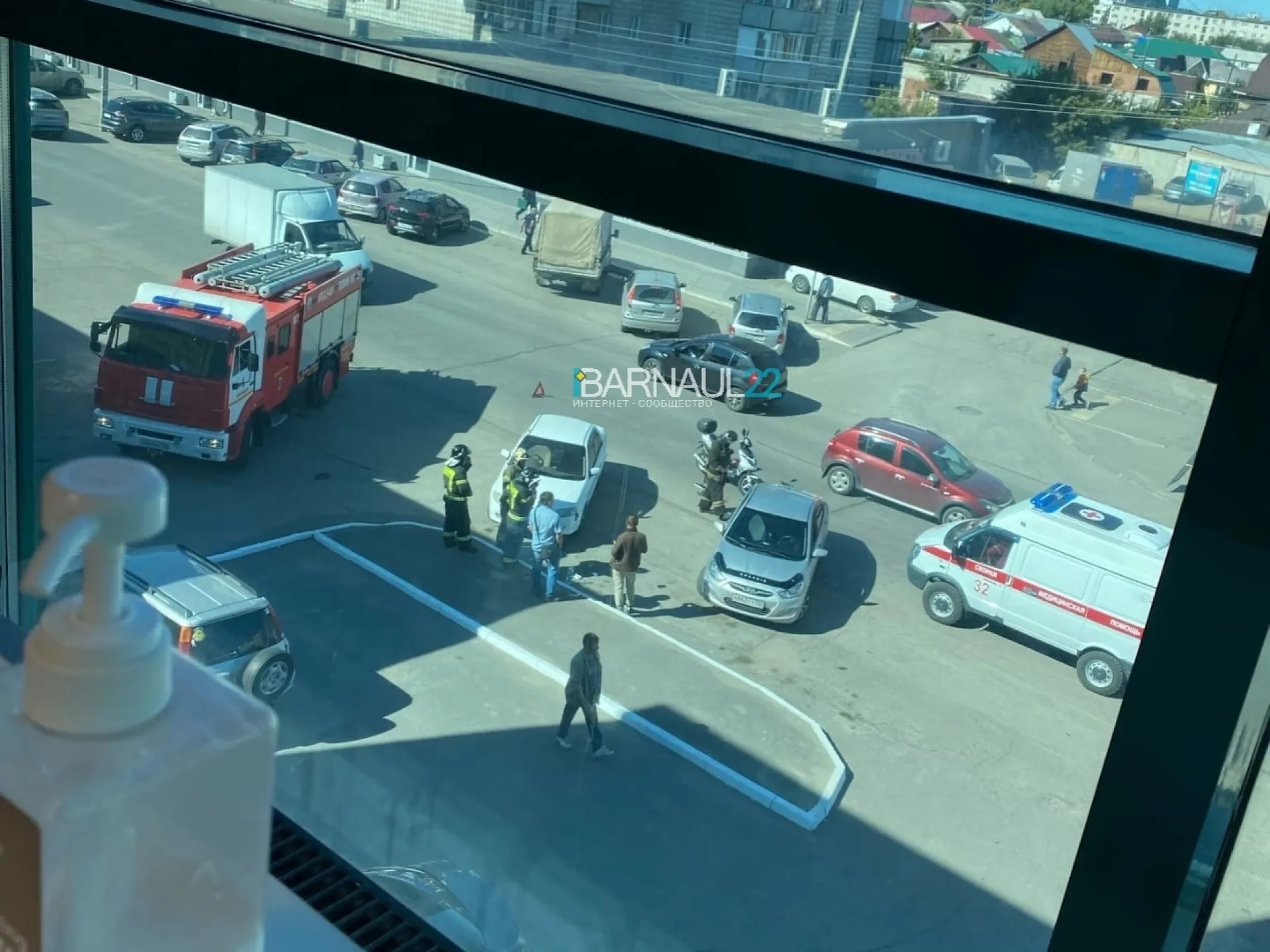 Водитель легкового автомобиля сбил мужчину на мопеде в Барнауле