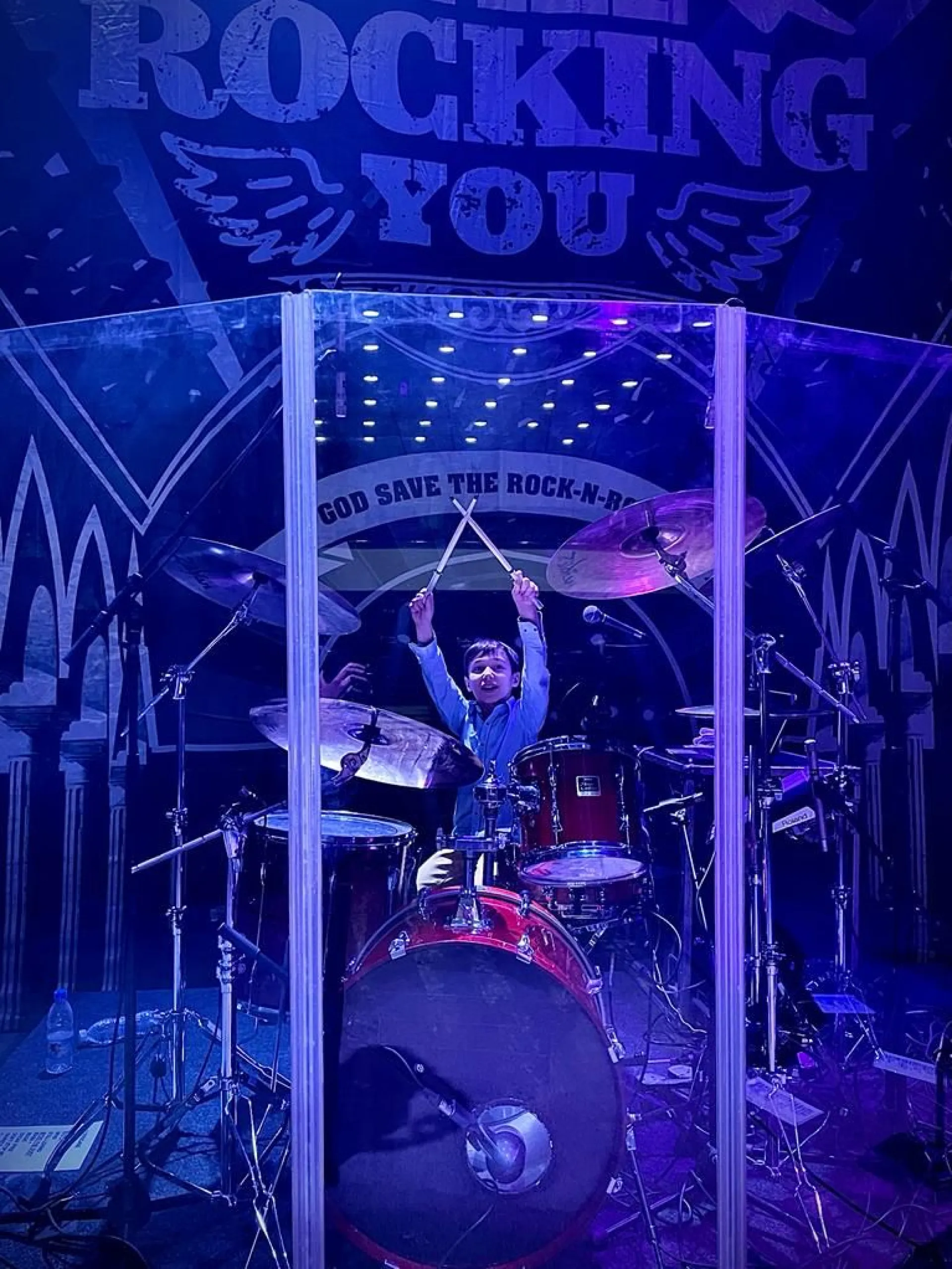 Still Rocking You: участник одного из сезонов шоу «Голос» и шоу «Один в один» выступил в Барнауле Still Rocking You: участник одного из сезонов шоу «Голос» и шоу «Один в один» выступил в Барнауле
