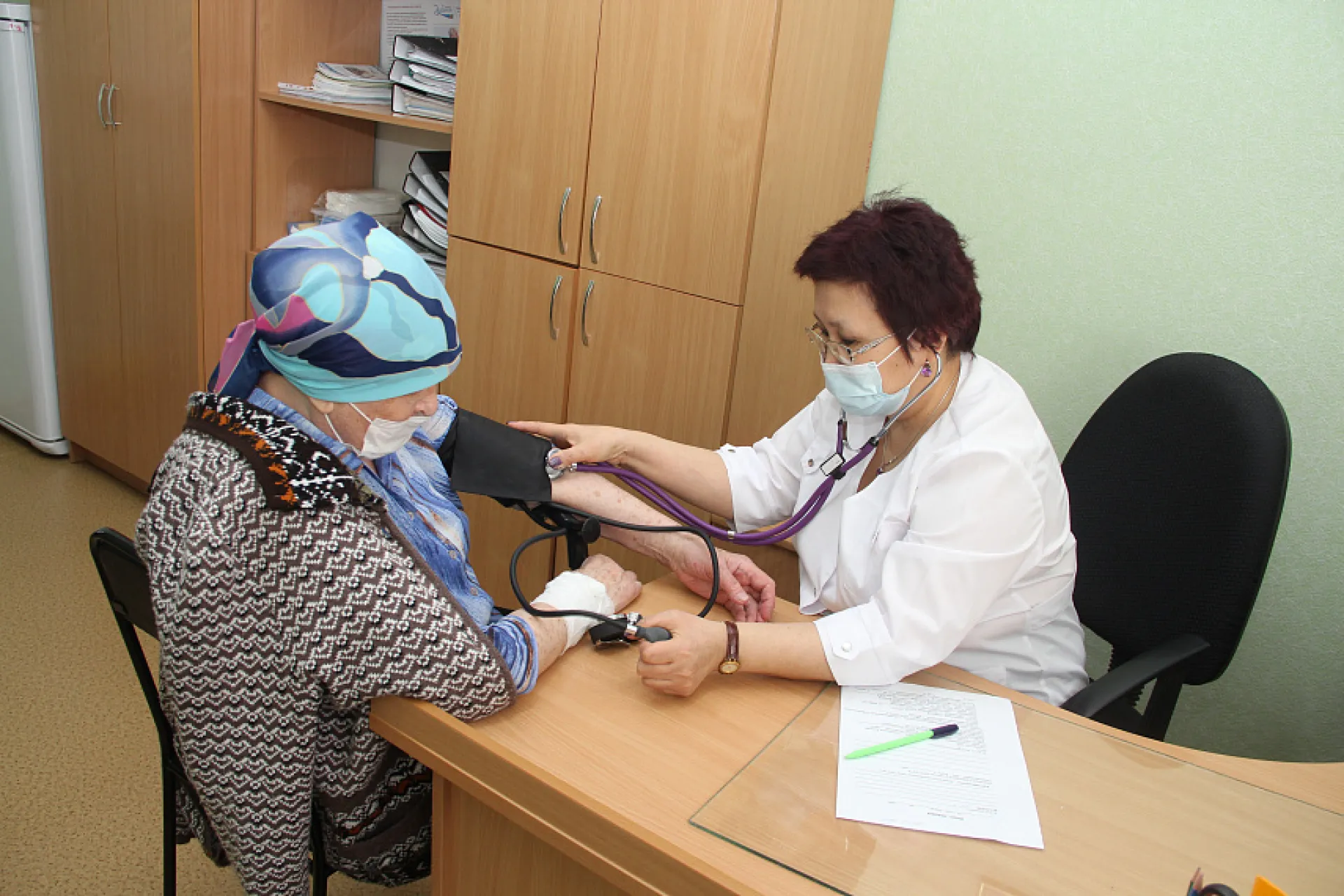 Бесплатные комплексные медицинские обследования проведут для пожилых людей в Алтайском крае