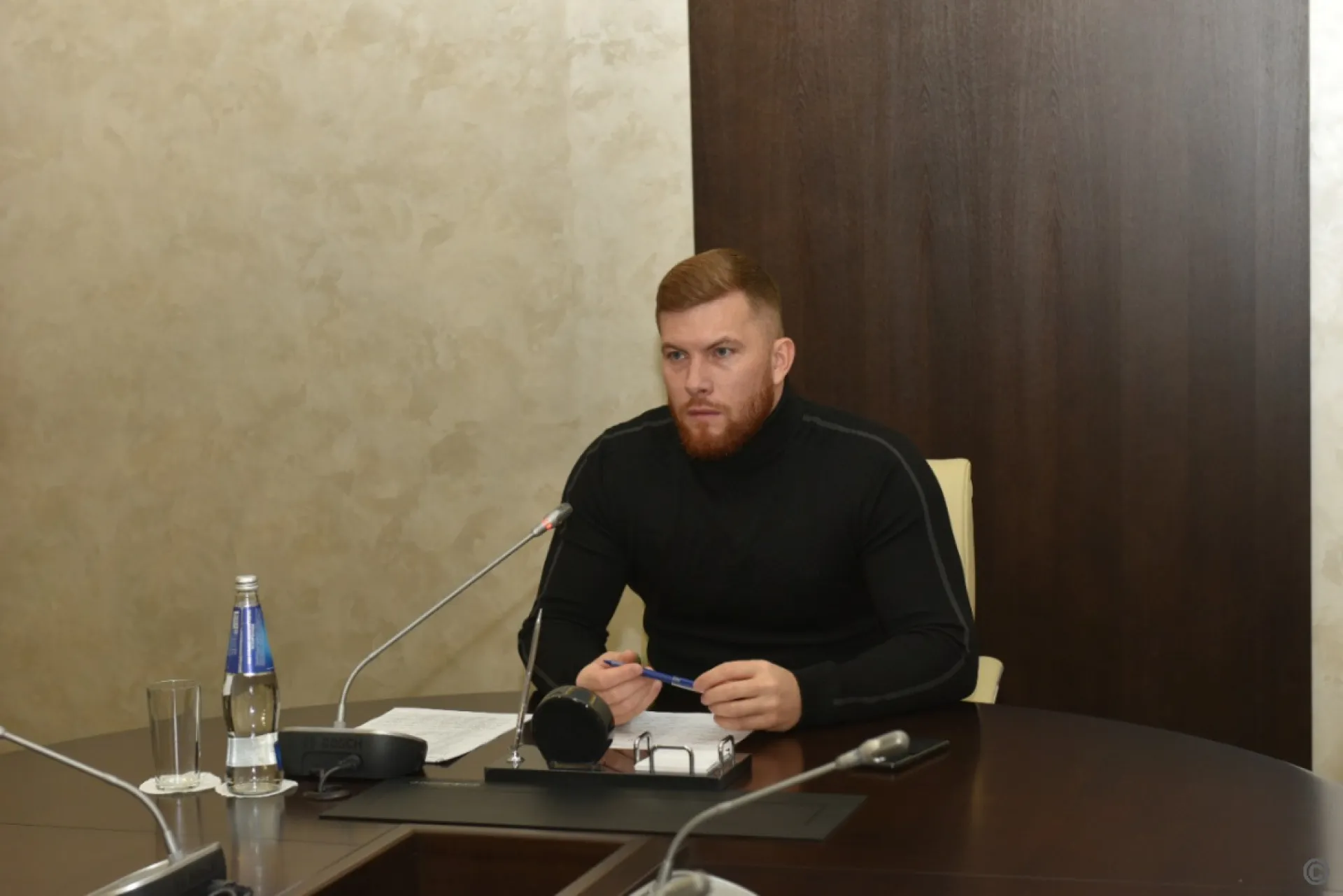 В администрации Барнаула прошло совещание по вопросу очистки городских дорог