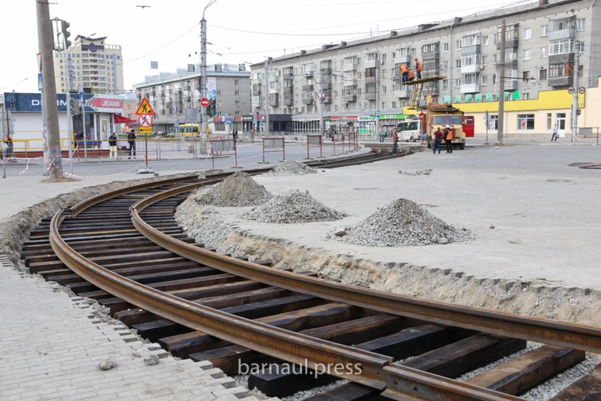 Движение транспорта по путепроводу на проспекте Ленина в Барнауле закроют 21 мая