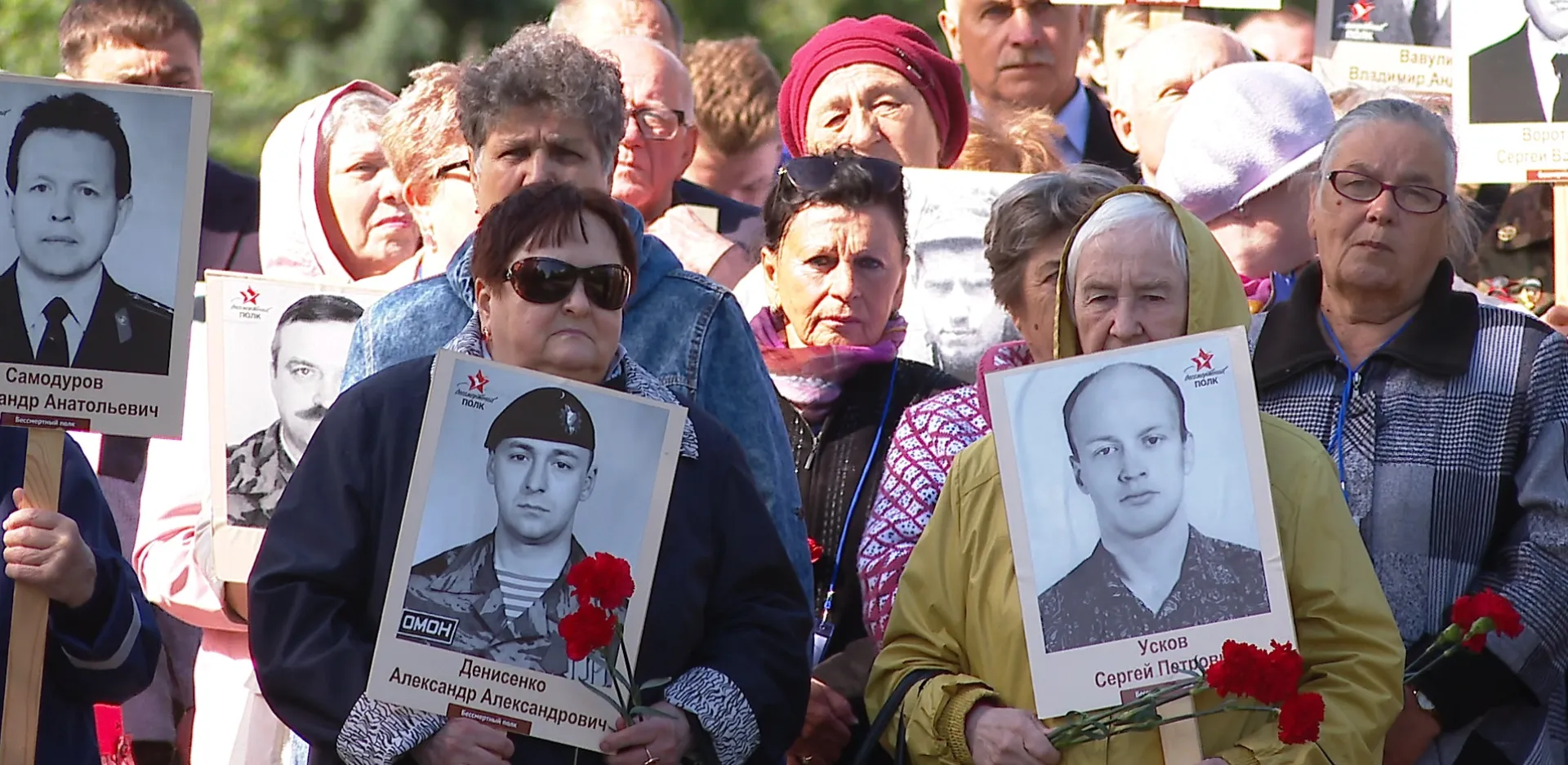 Память погибших в горячих точках солдат почтили в Барнауле Память погибших в горячих точках солдат почтили в Барнауле