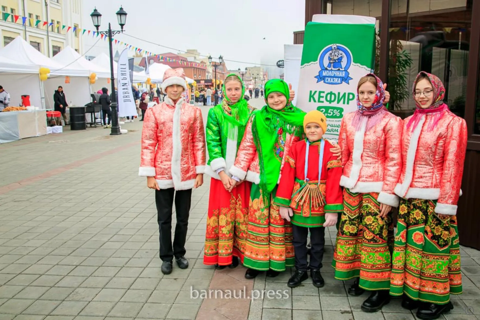 В Барнауле прошла ярмарка «Здоровое поколение» В Барнауле прошла ярмарка «Здоровое поколение»