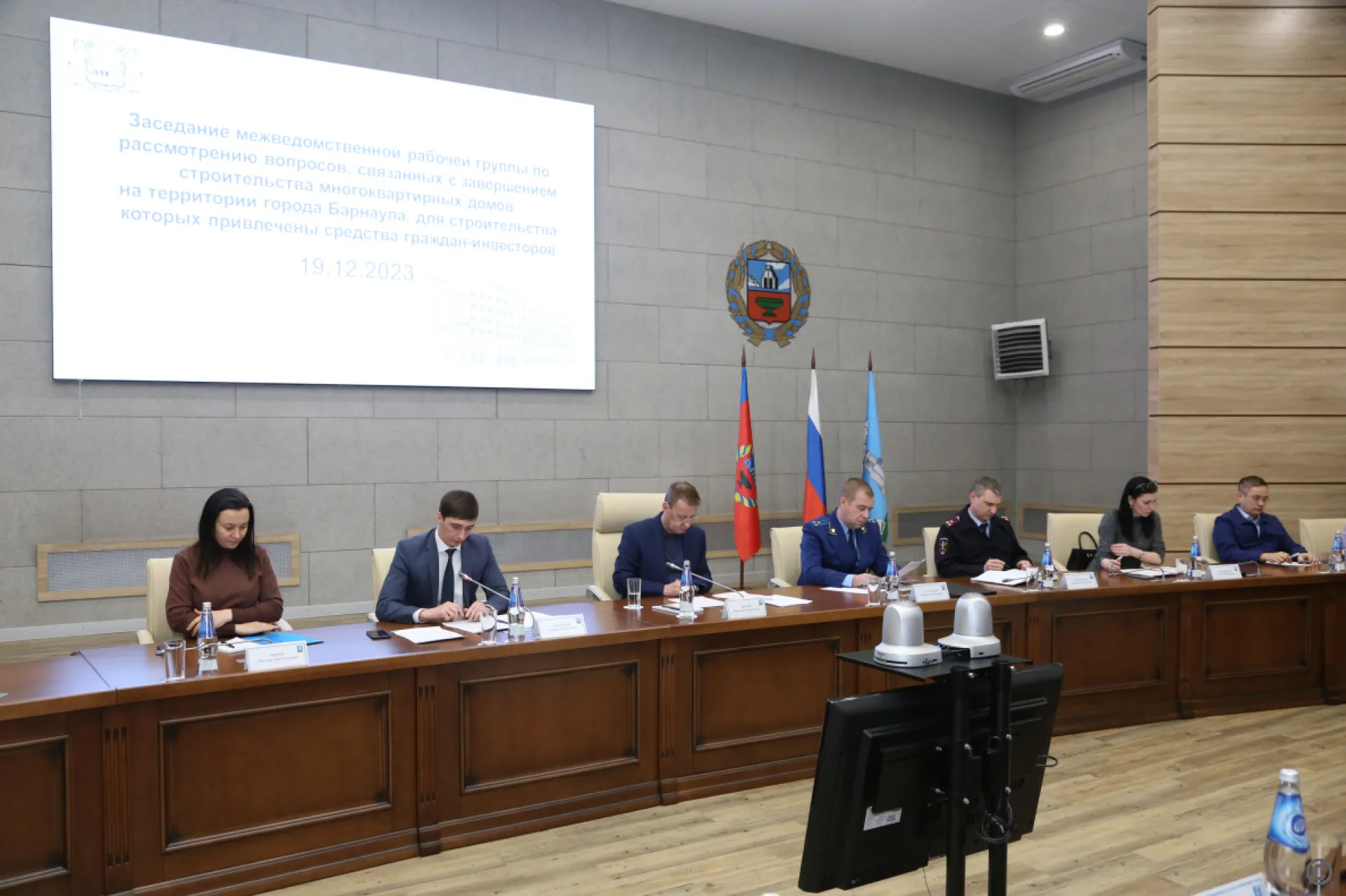 В администрации Барнаула обсудили завершение строительства домов на улицах Папанинцев и Партизанской В администрации Барнаула обсудили завершение строительства домов на улицах Папанинцев и Партизанской