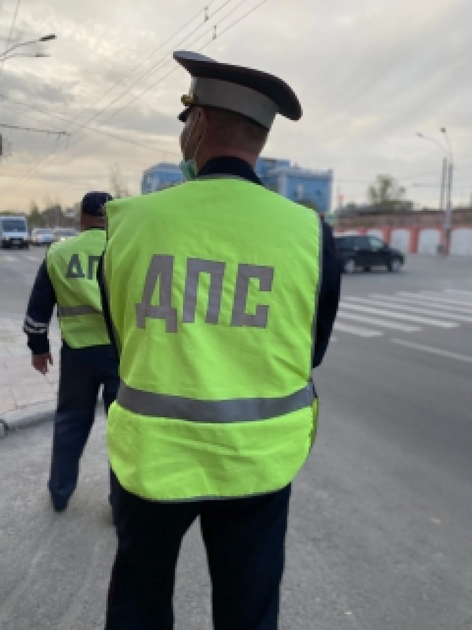 Водитель неудачно попытался дать взятку сотрудникам ДПС в Алтайском крае Водитель неудачно попытался дать взятку сотрудникам ДПС в Алтайском крае