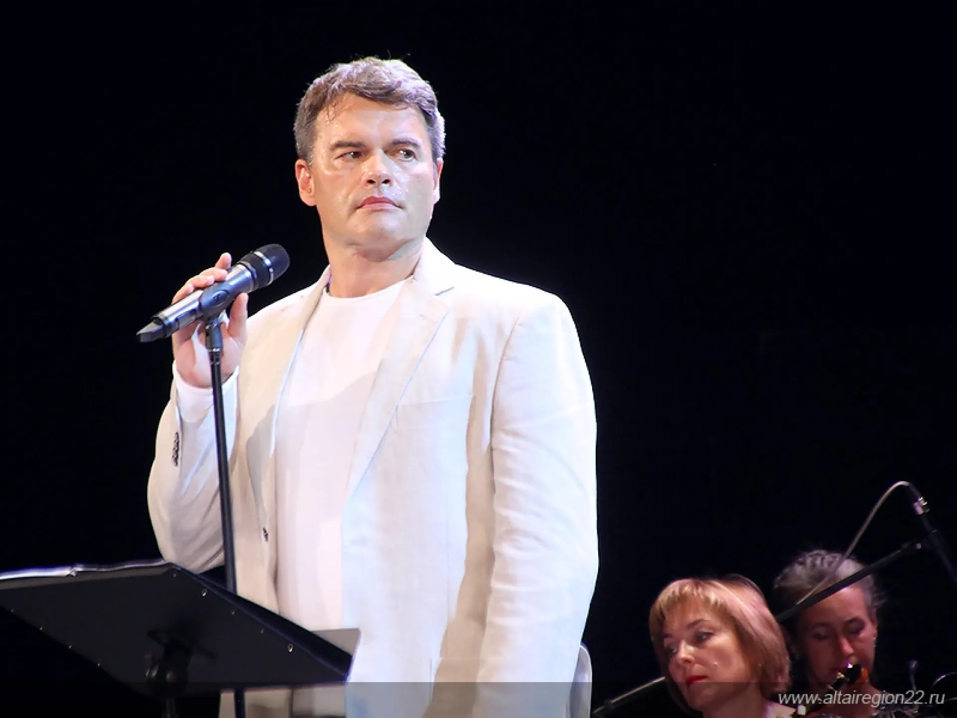 Литературный фестиваль Роберта Рождественского начался в Алтайском крае