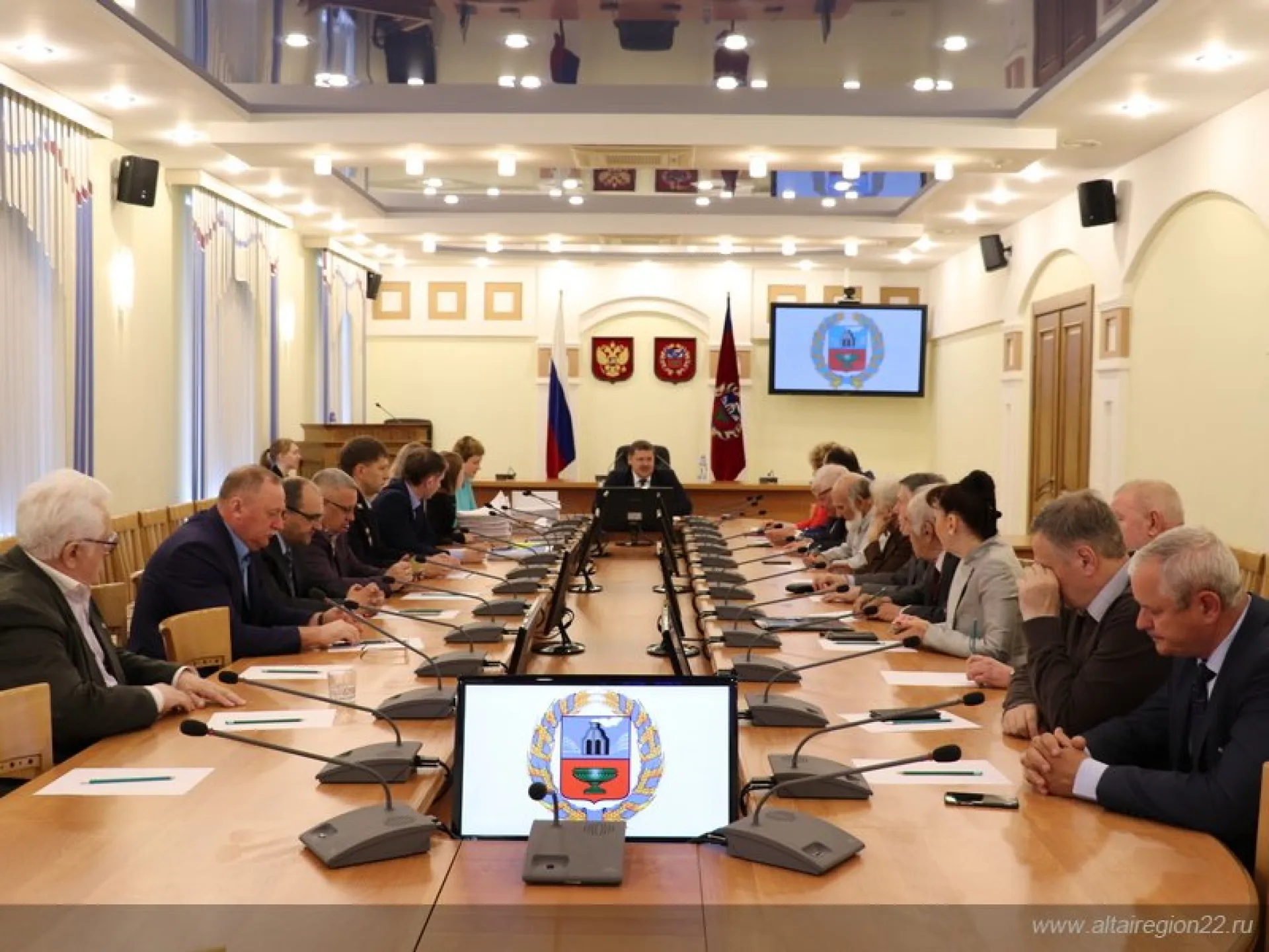 Более 150 жителей региона получат государственные награды Российской Федерации и награды Алтайского края Более 150 жителей региона получат государственные награды Российской Федерации и награды Алтайского края