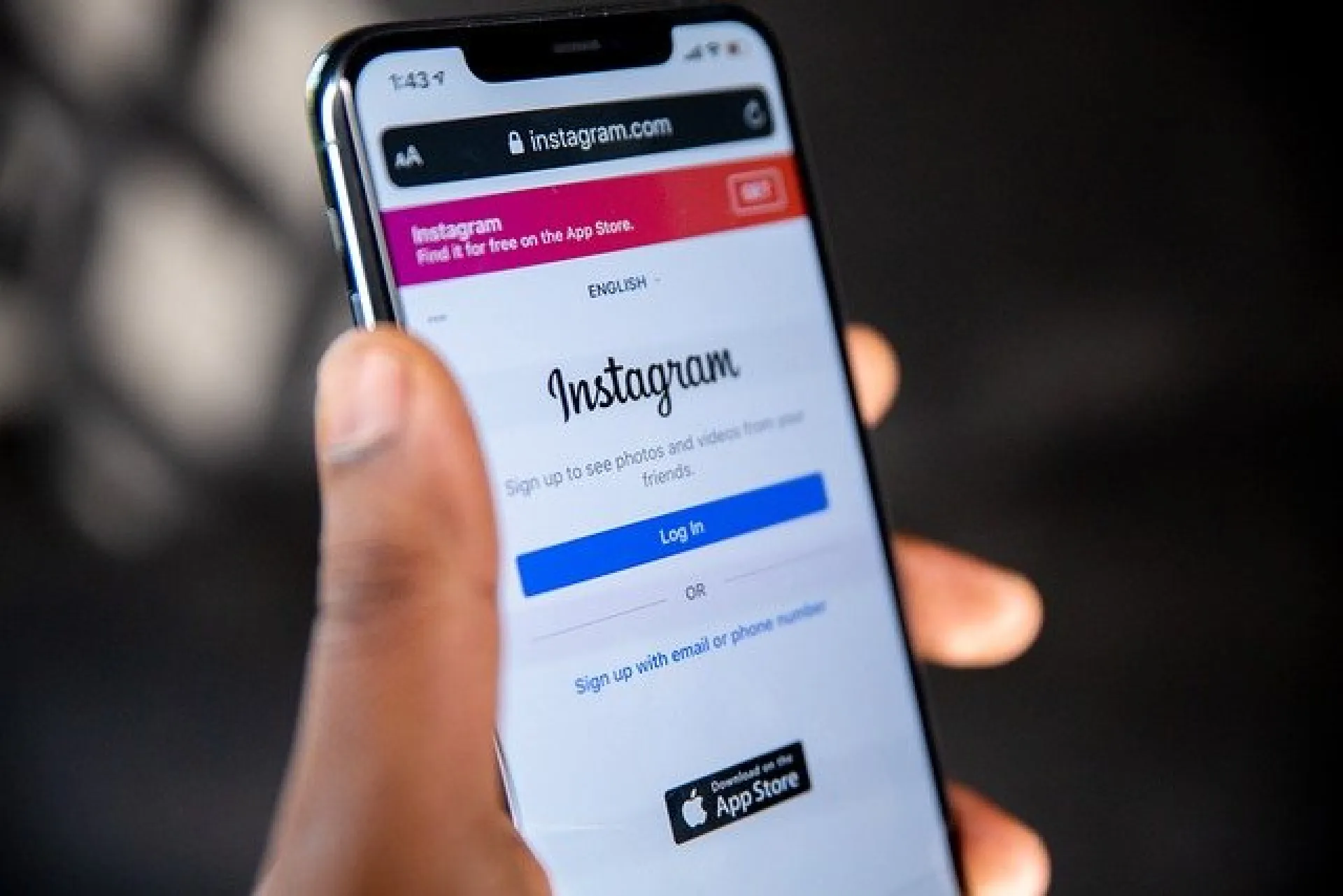 Роскомнадзор ограничит работу Instagram в России