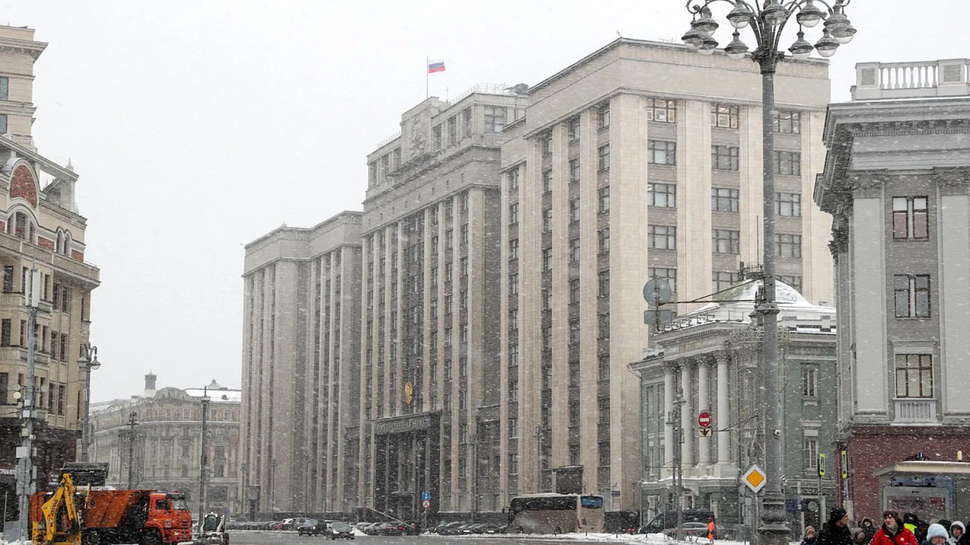 В России предлагают запретить «Детское шампанское» В России предлагают запретить «Детское шампанское»
