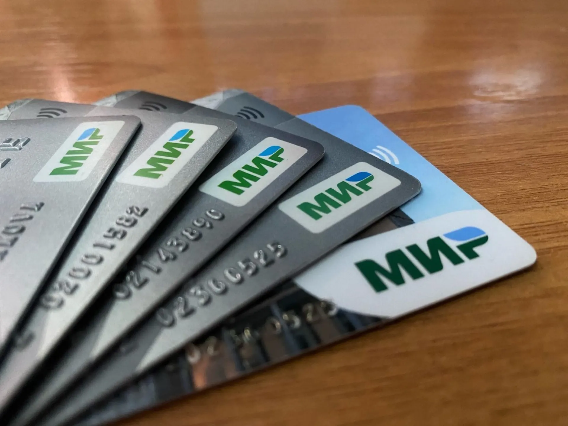 Более полутора миллиона карт «Мир» выдали в Алтайском крае с начала 2022 года