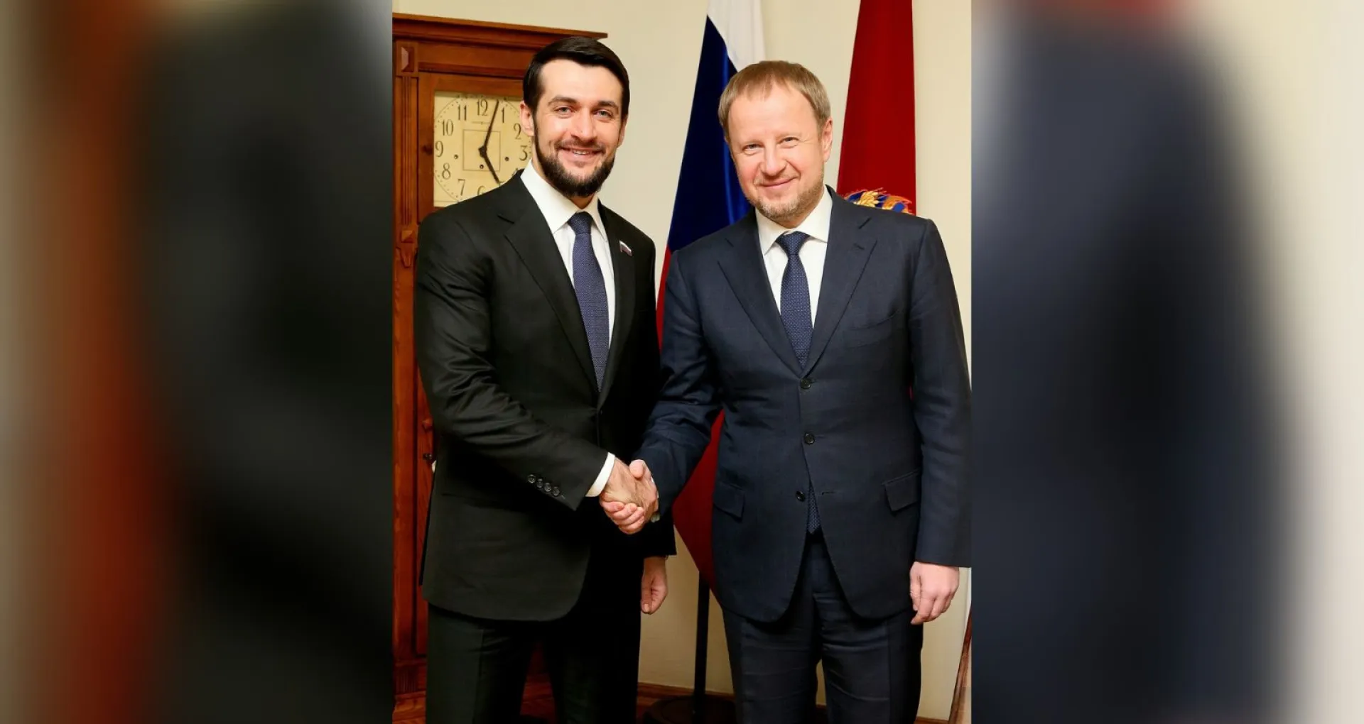 Губернатор края Виктор Томенко провел рабочую встречу с депутатом Государственной Думы от Алтайского края Александром Прокопьевым