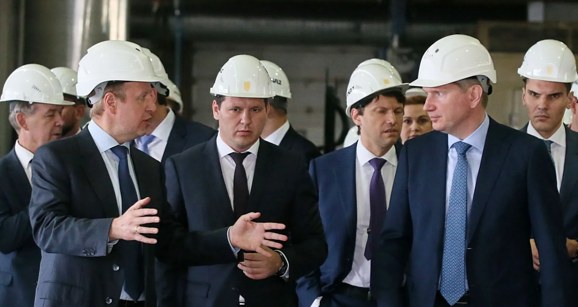 Губернатор Алтайского края показал министру экономического развития России заводы региона