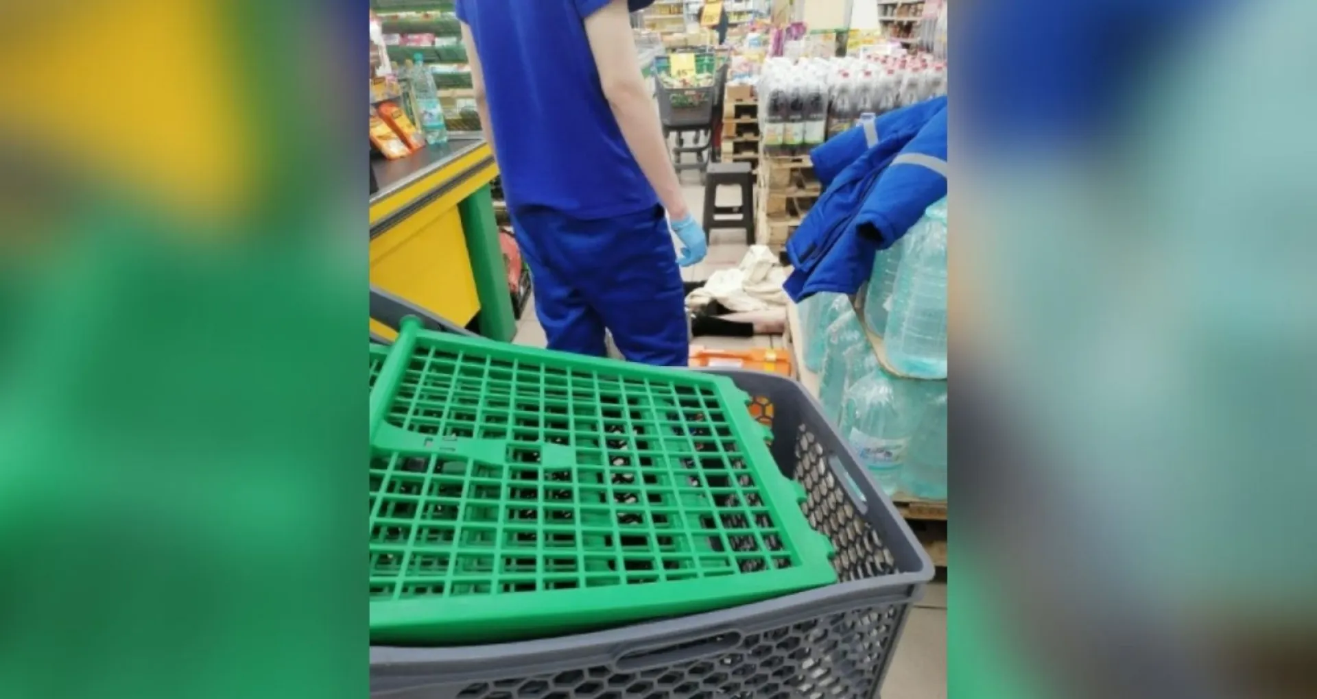 В бийском магазине неожиданно умерла женщина