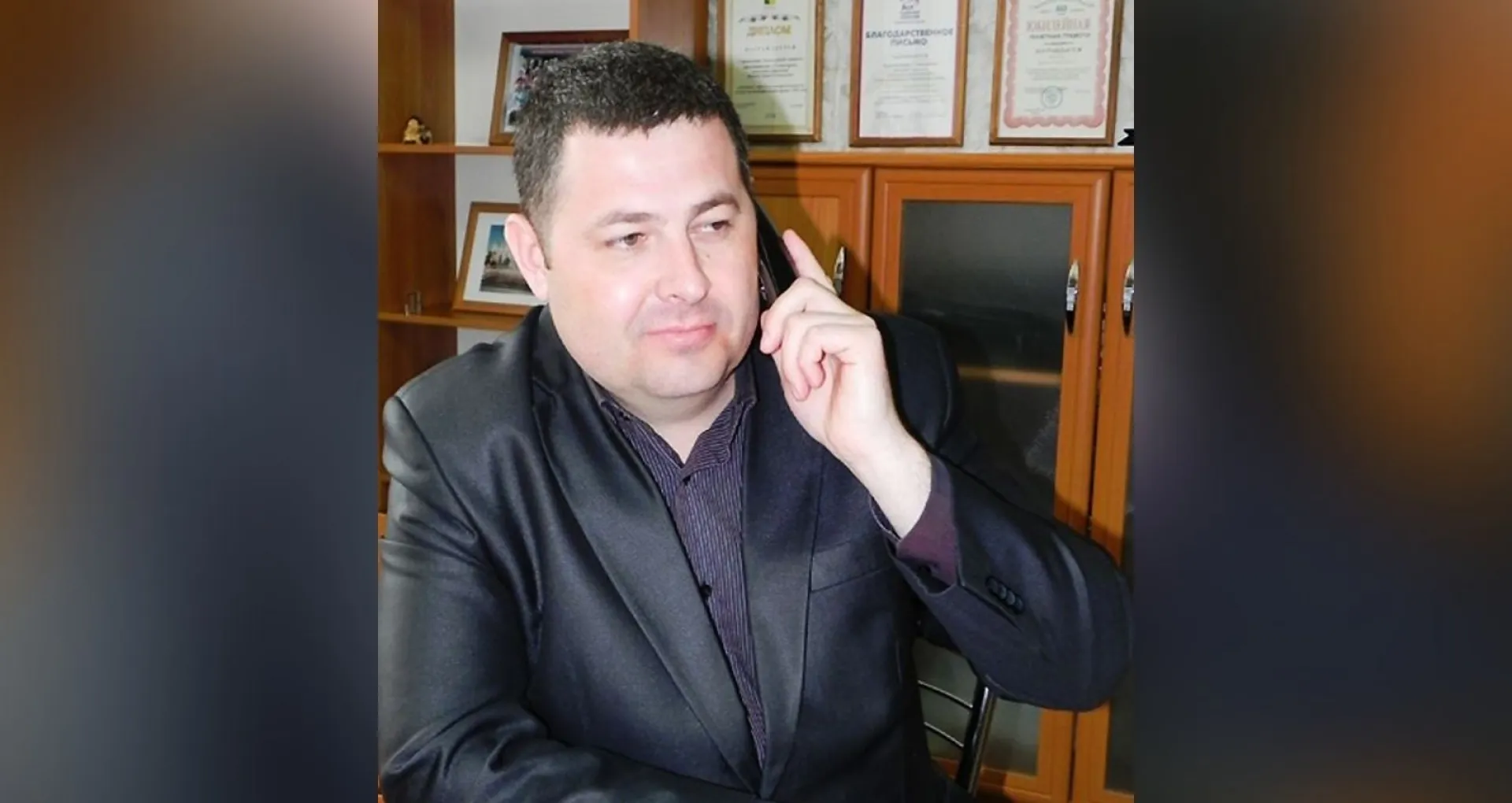 Подозреваемого по уголовному делу главу Ярового Виталия Самобочего временно отстранили от должности