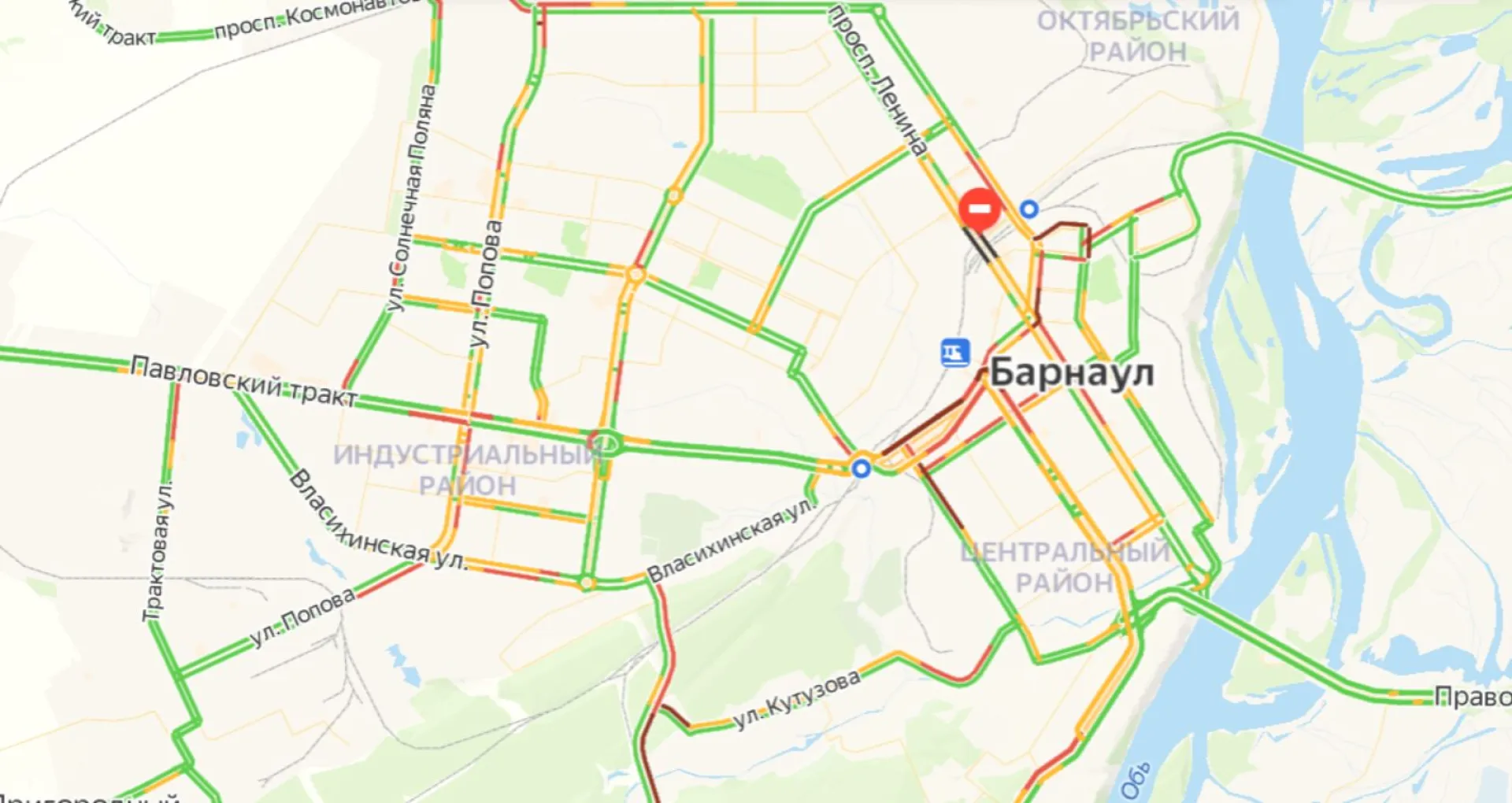 Восьмибалльные пробки сковали барнаульские дороги 15 сентября