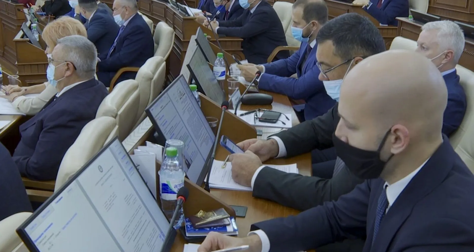 Депутаты АКЗС приняли в первом чтении бюджет края на 2022 год