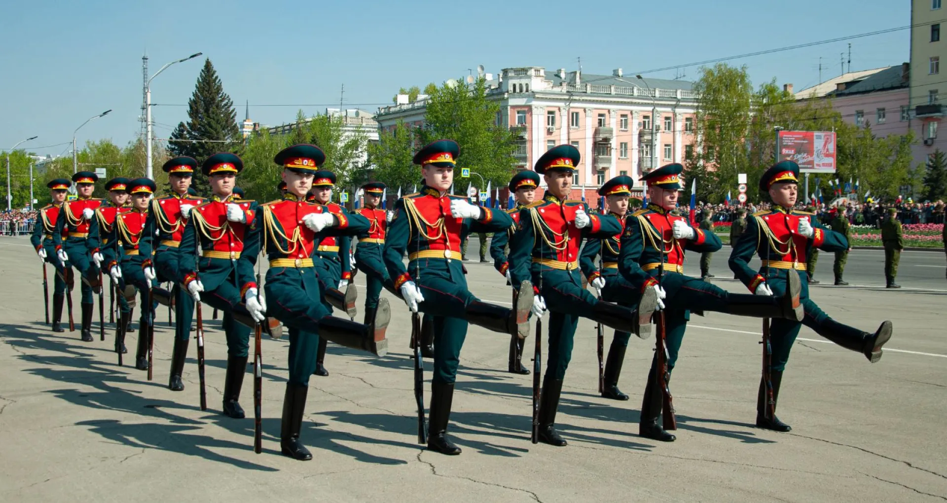 День Победы в Барнауле. Фоторепортаж